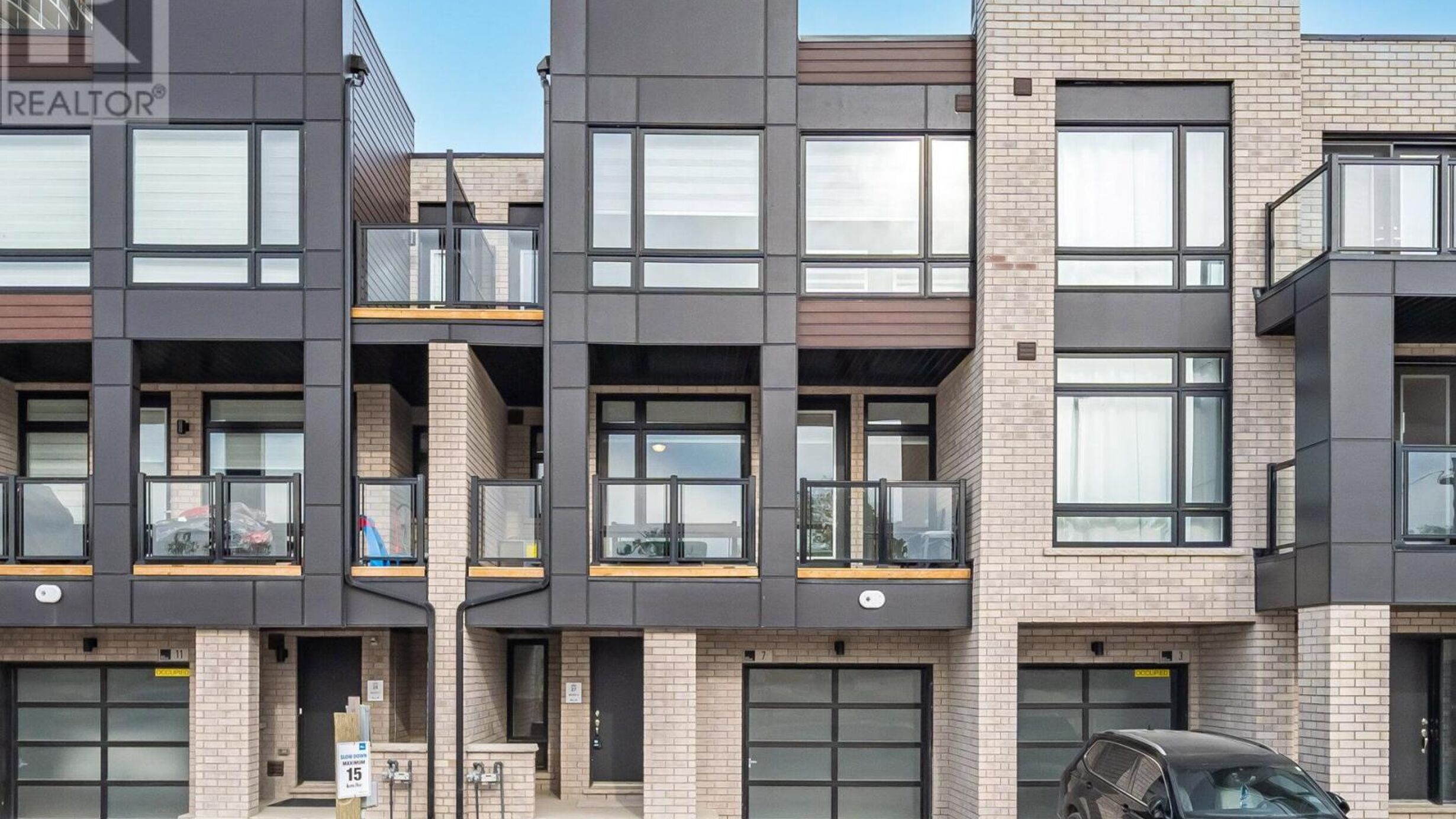 7 CHIFFON STREET Image