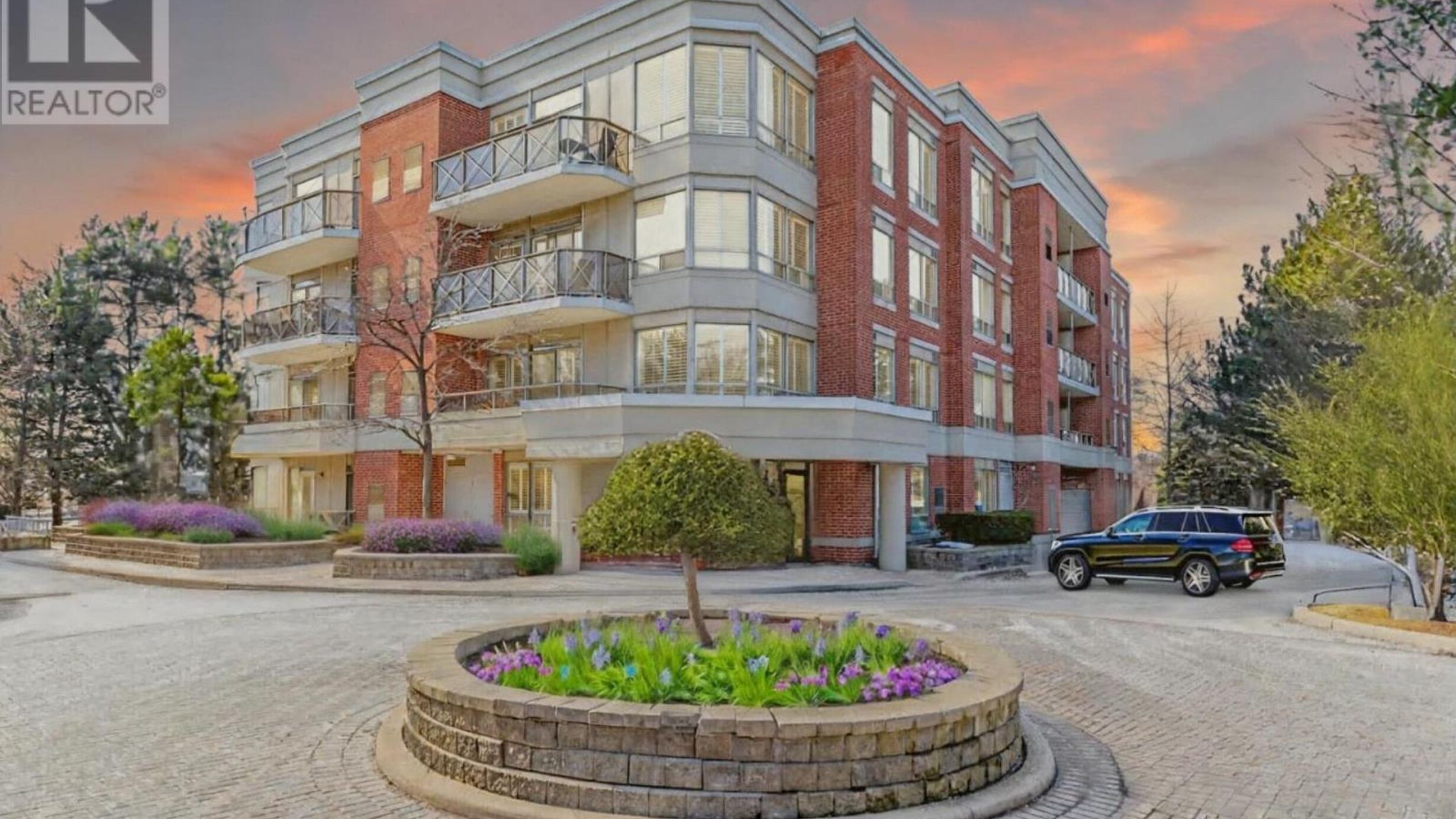 208 - 801 LAWRENCE AVENUE E Image