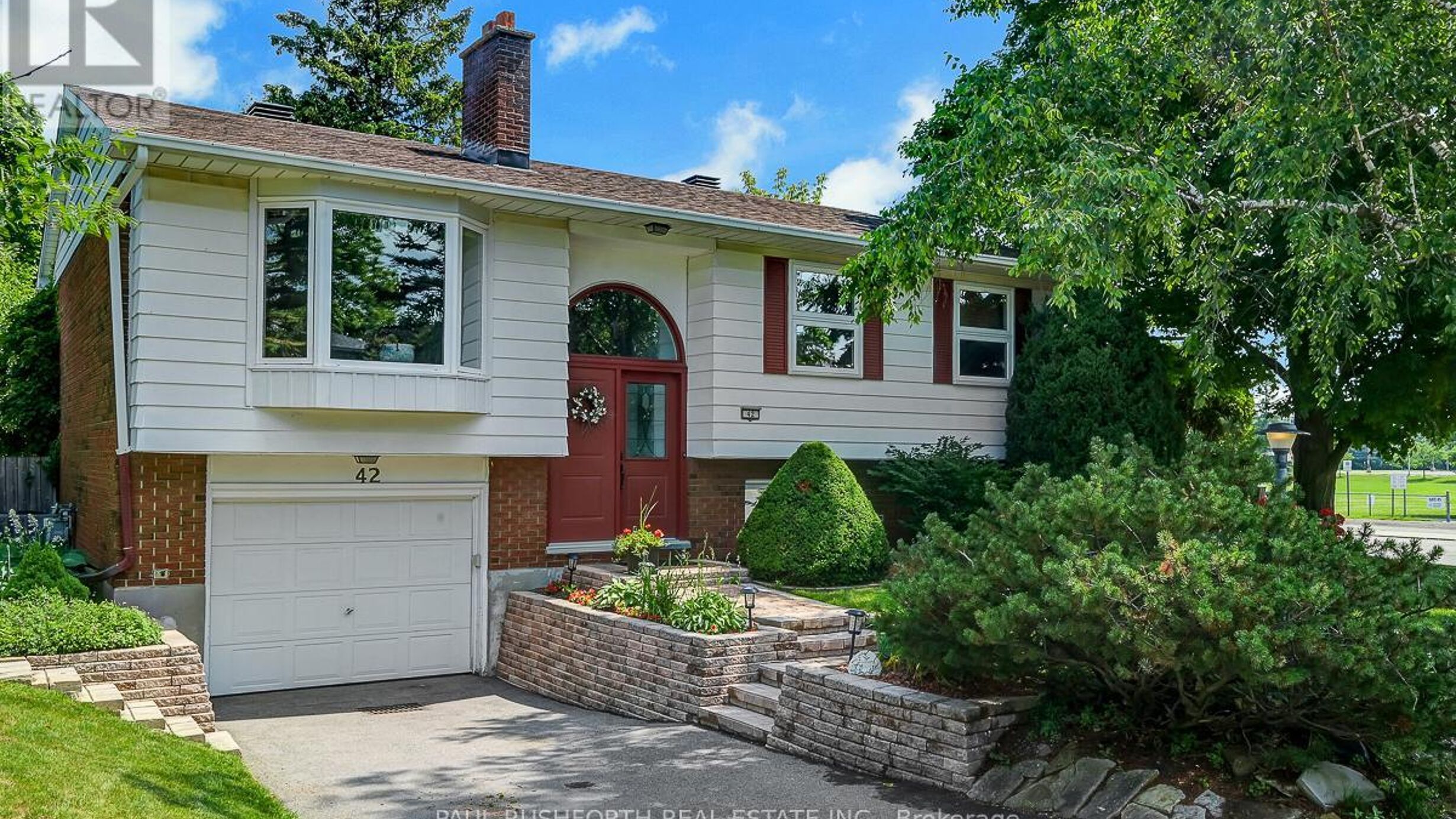 42 ETTRICK CRESCENT Image