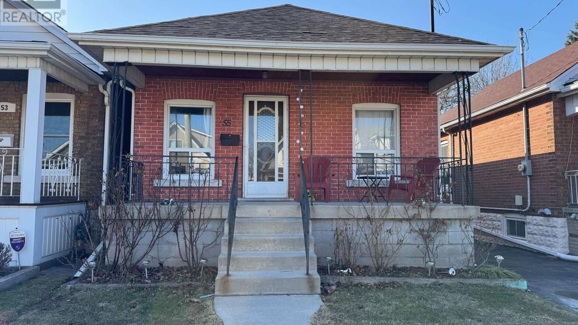 55 CONNAUGHT AVENUE N Image