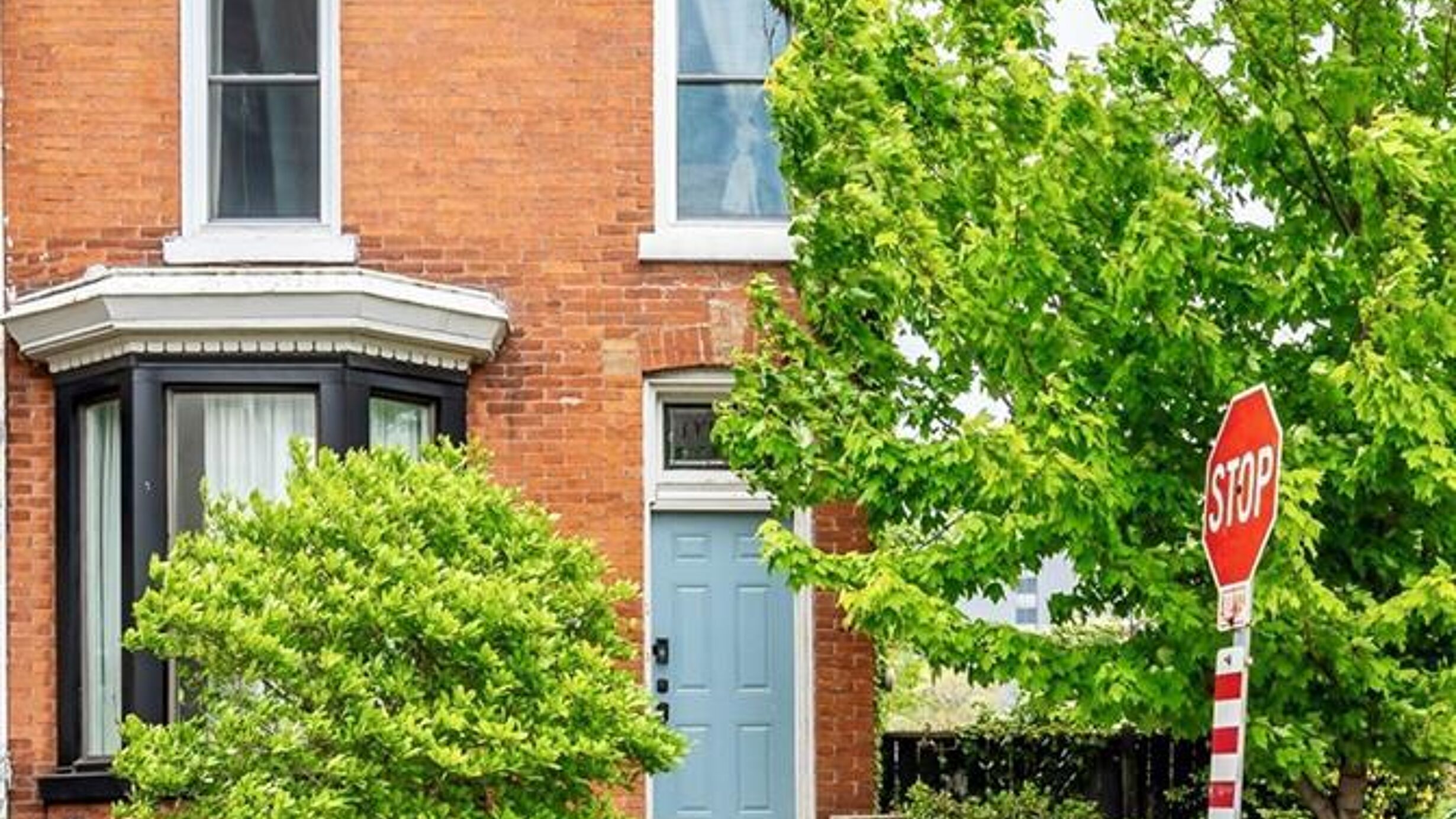 29 EMERALD Street N Image