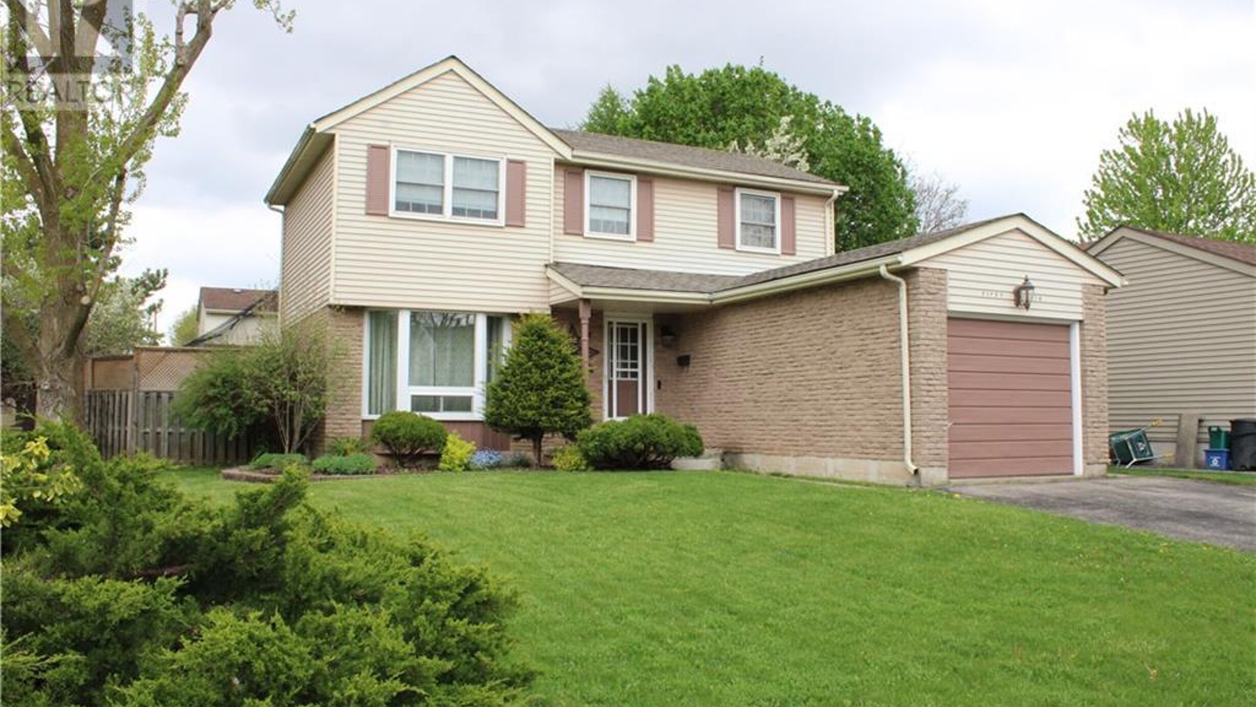 56 TRAILWOOD Crescent Image
