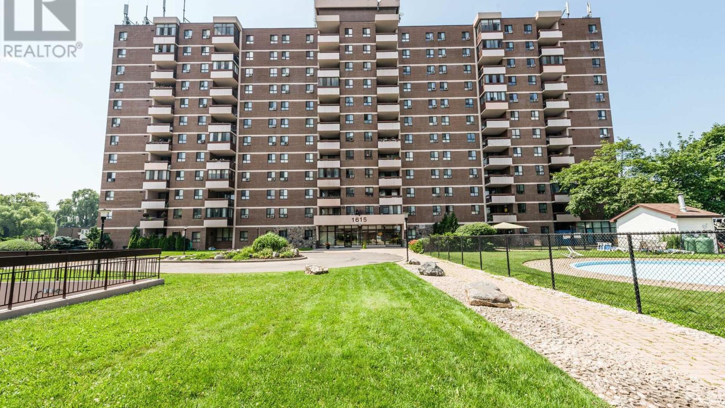 210 - 1615 BLOOR STREET E Image