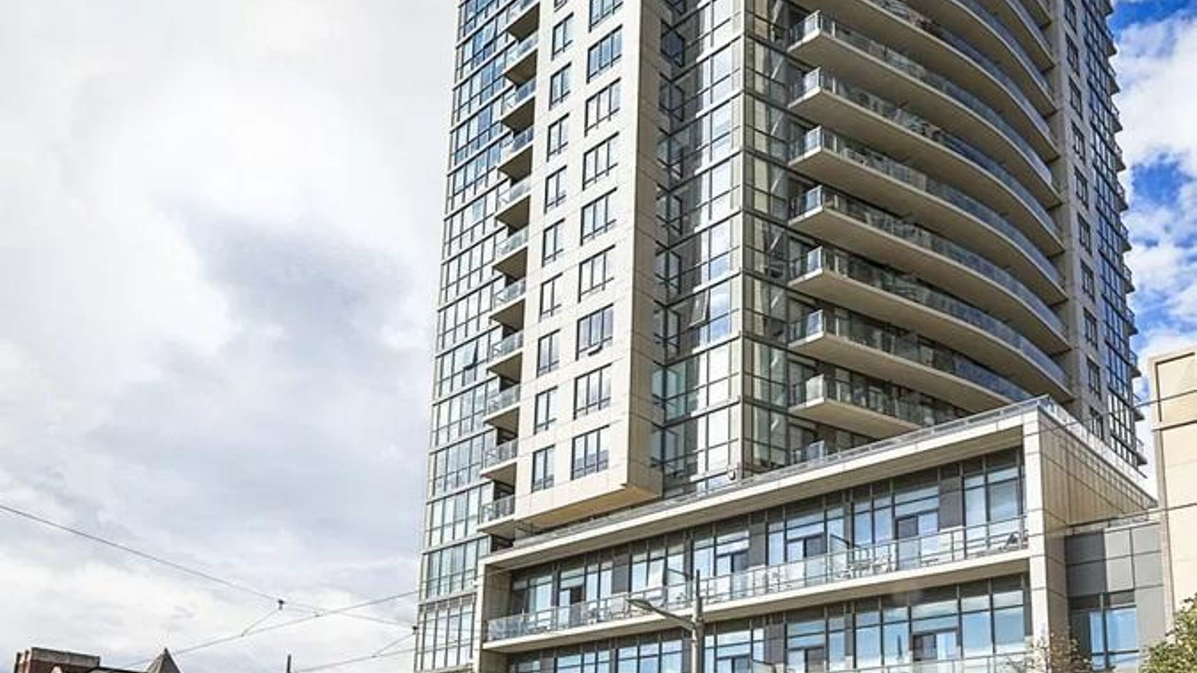 508 - 530 ST. CLAIR AVENUE W Image