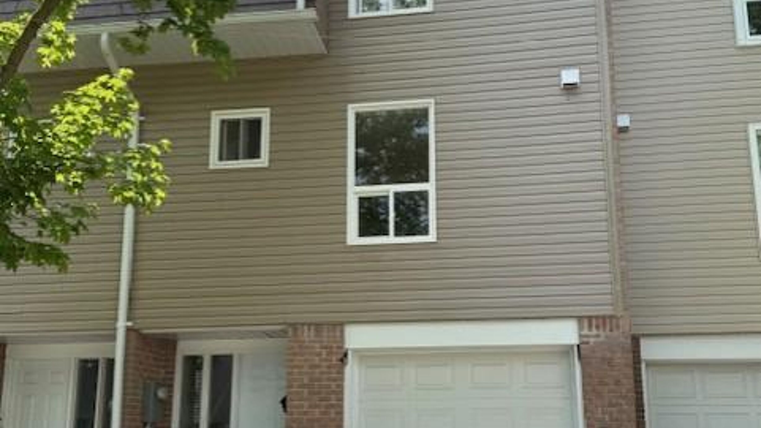 40 ELLIS DRIVE Image