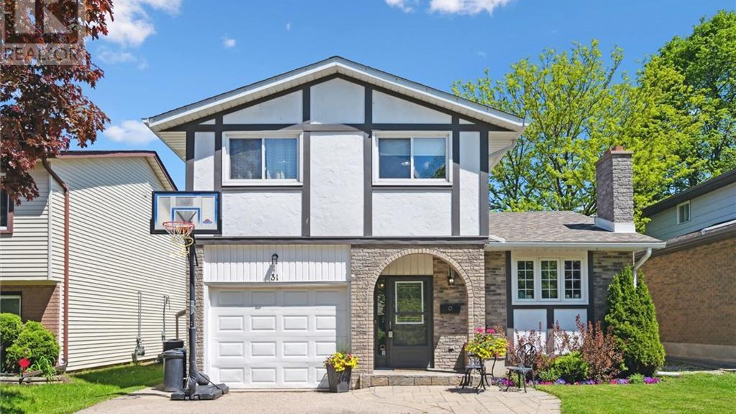 31 DRIFTWOOD Place Image
