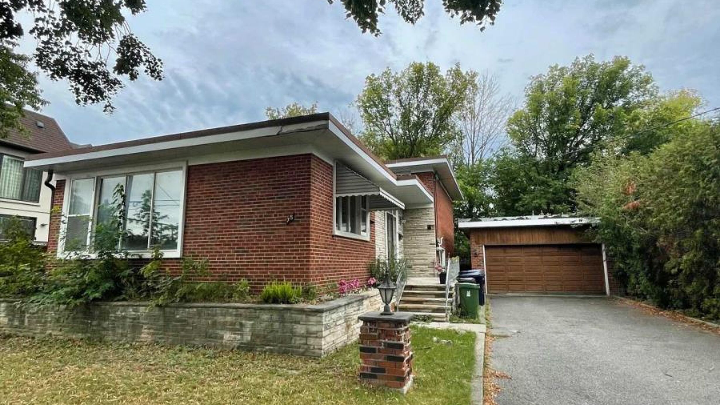 75 STORMONT AVENUE Image