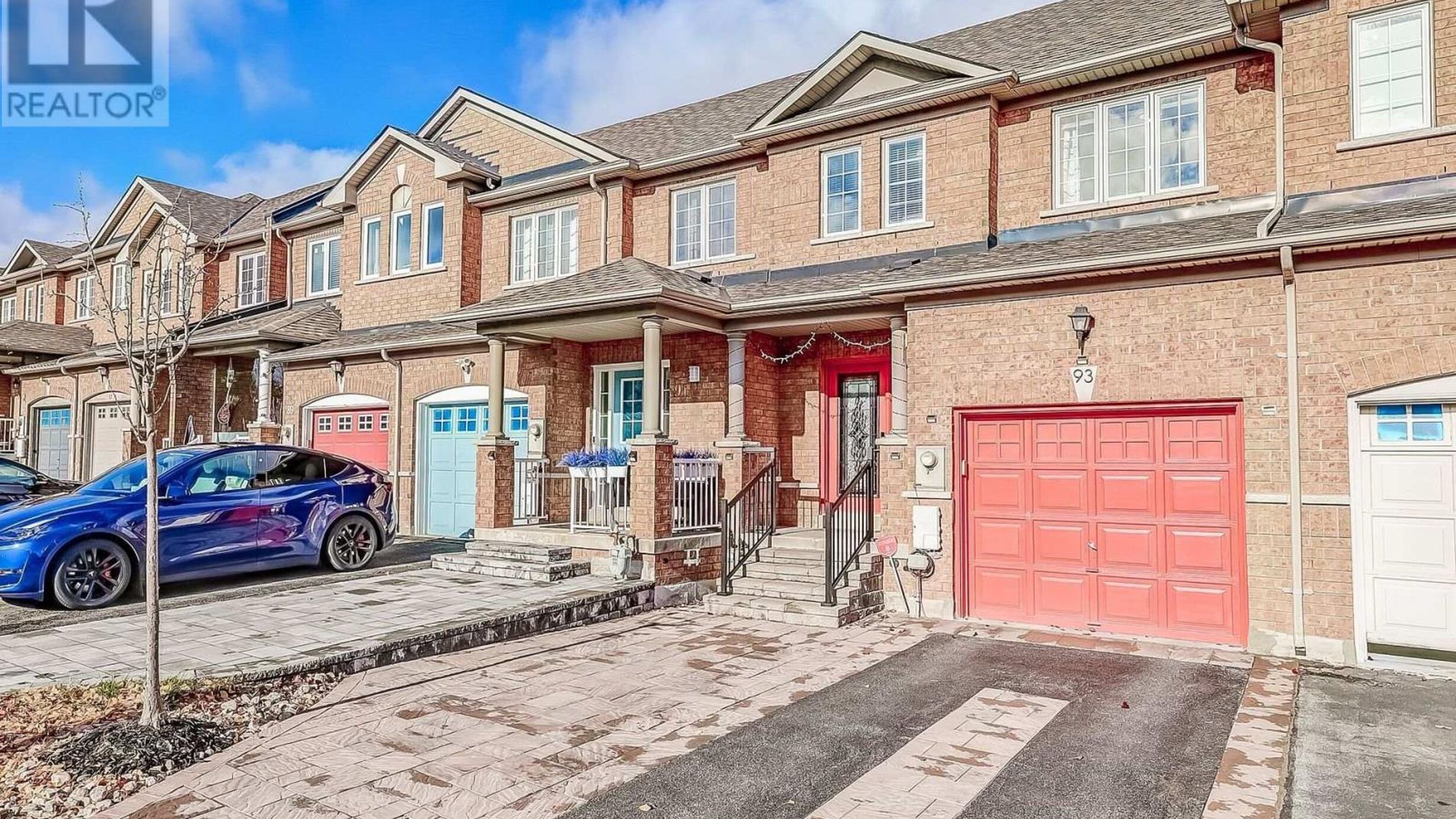 93 REVELSTOKE CRESCENT Image