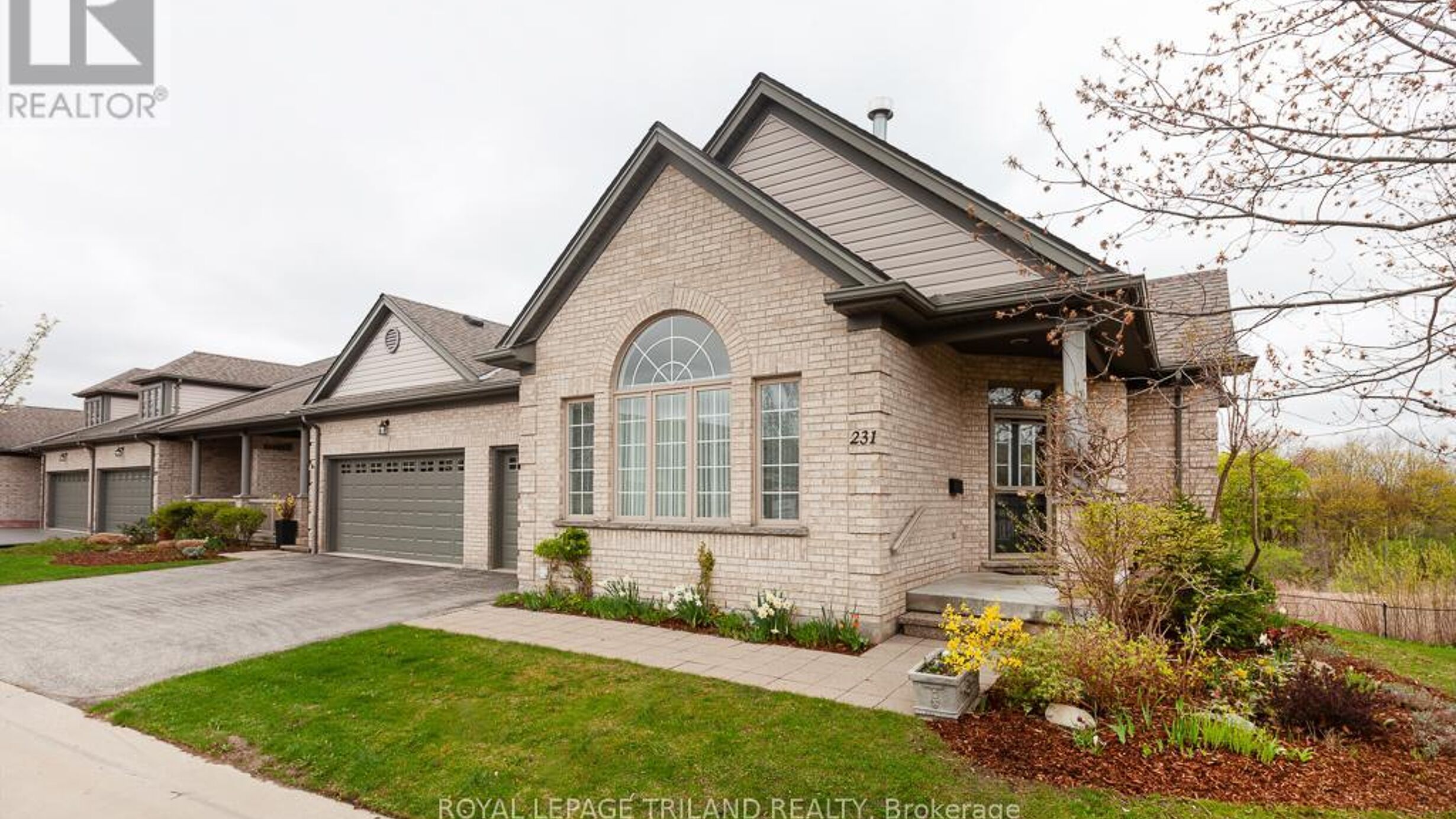231 - 600 HYDE PARK ROAD Image
