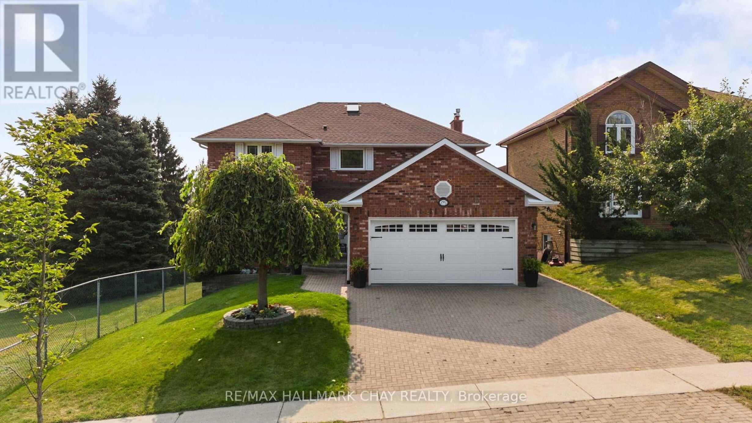 292 LEACOCK DRIVE Image