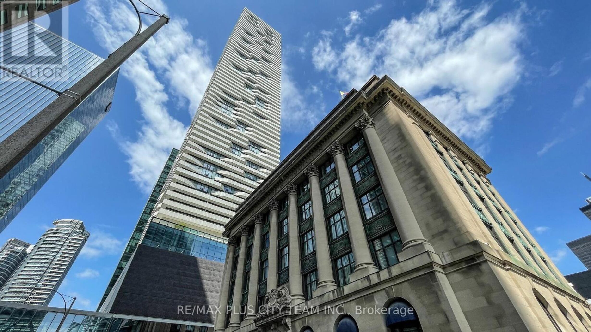 5406 - 100 HARBOUR STREET Image