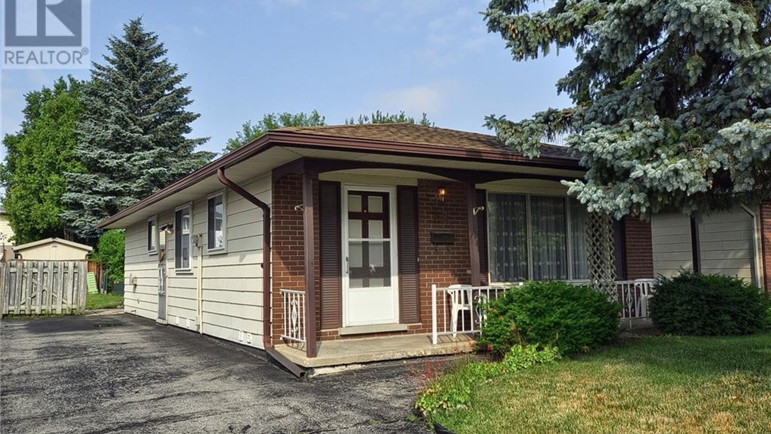 23 GIBSON Court Image