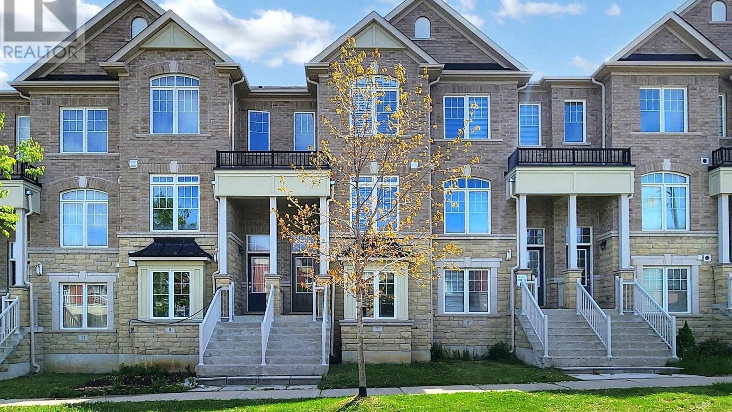 7 GADANI DRIVE Image