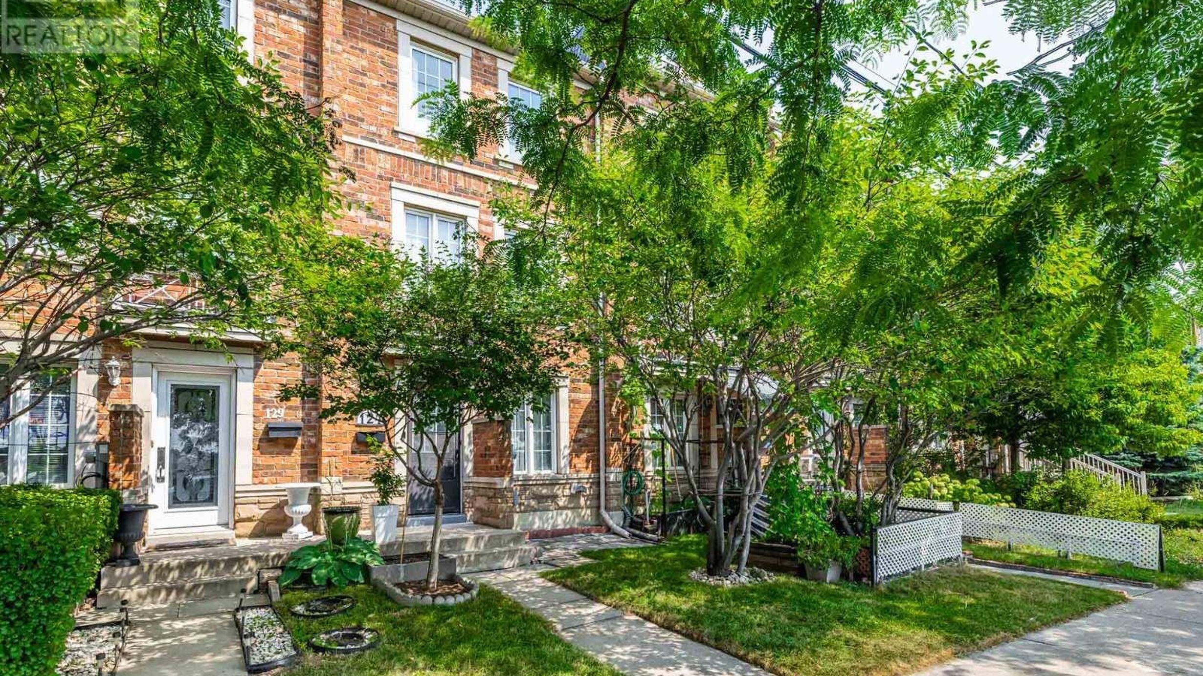 127 TORBARRIE ROAD Image