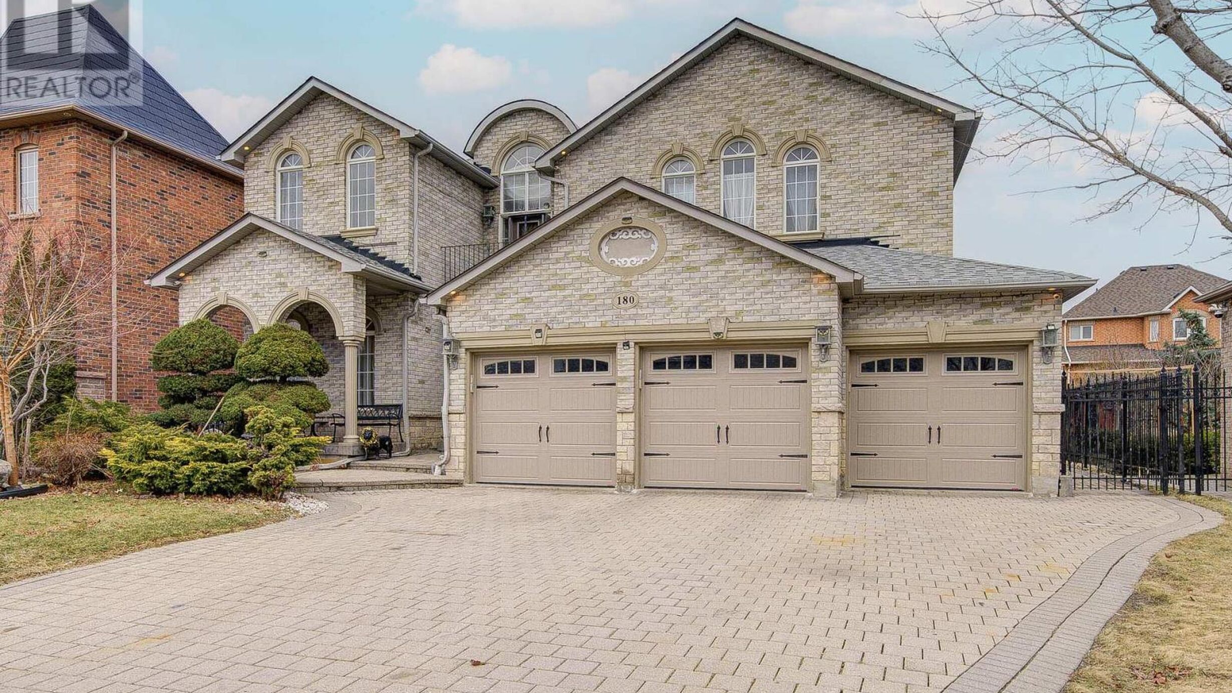 180 KIMBER CRESCENT Image
