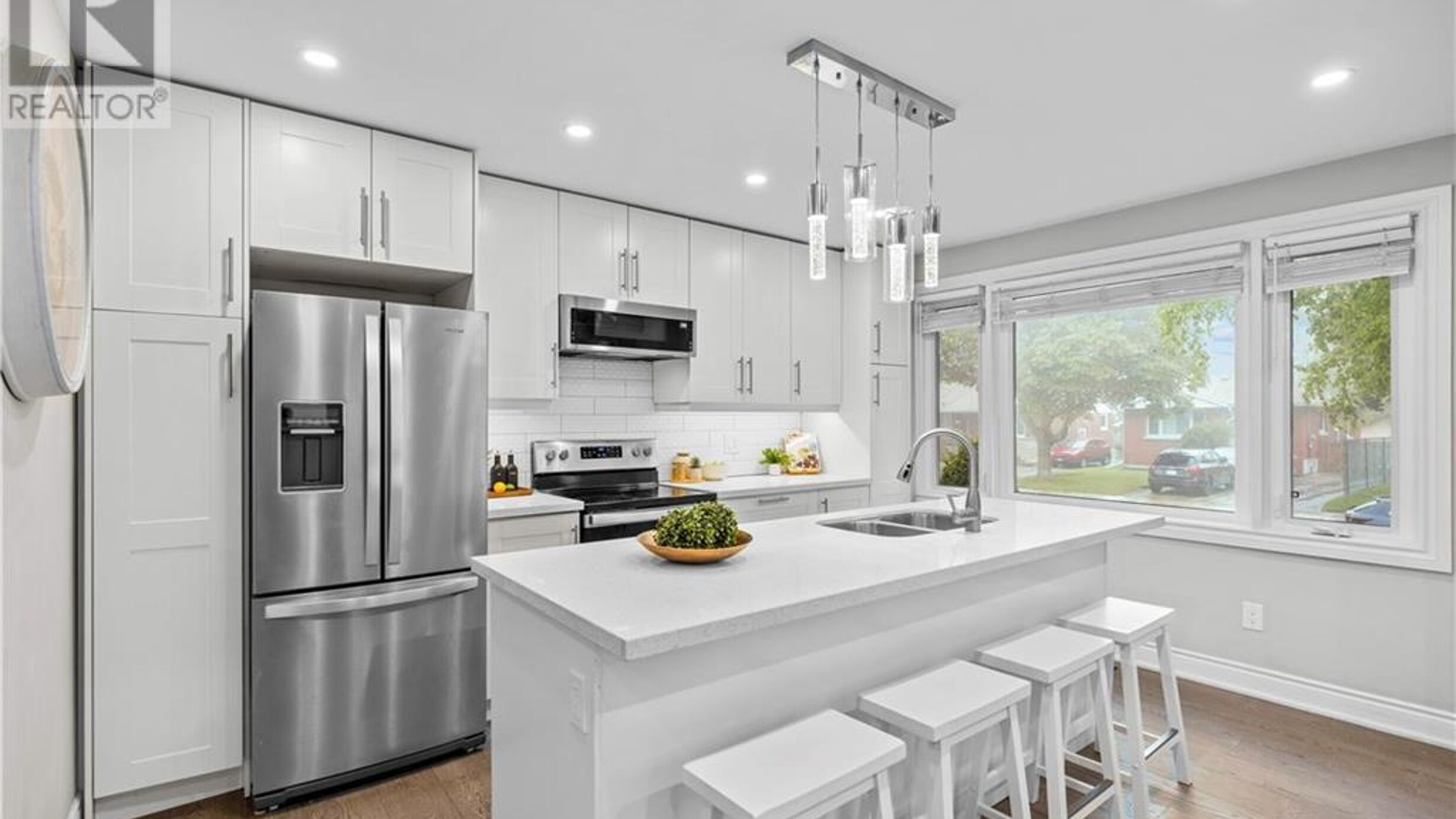 342 EAST 15TH Street Image