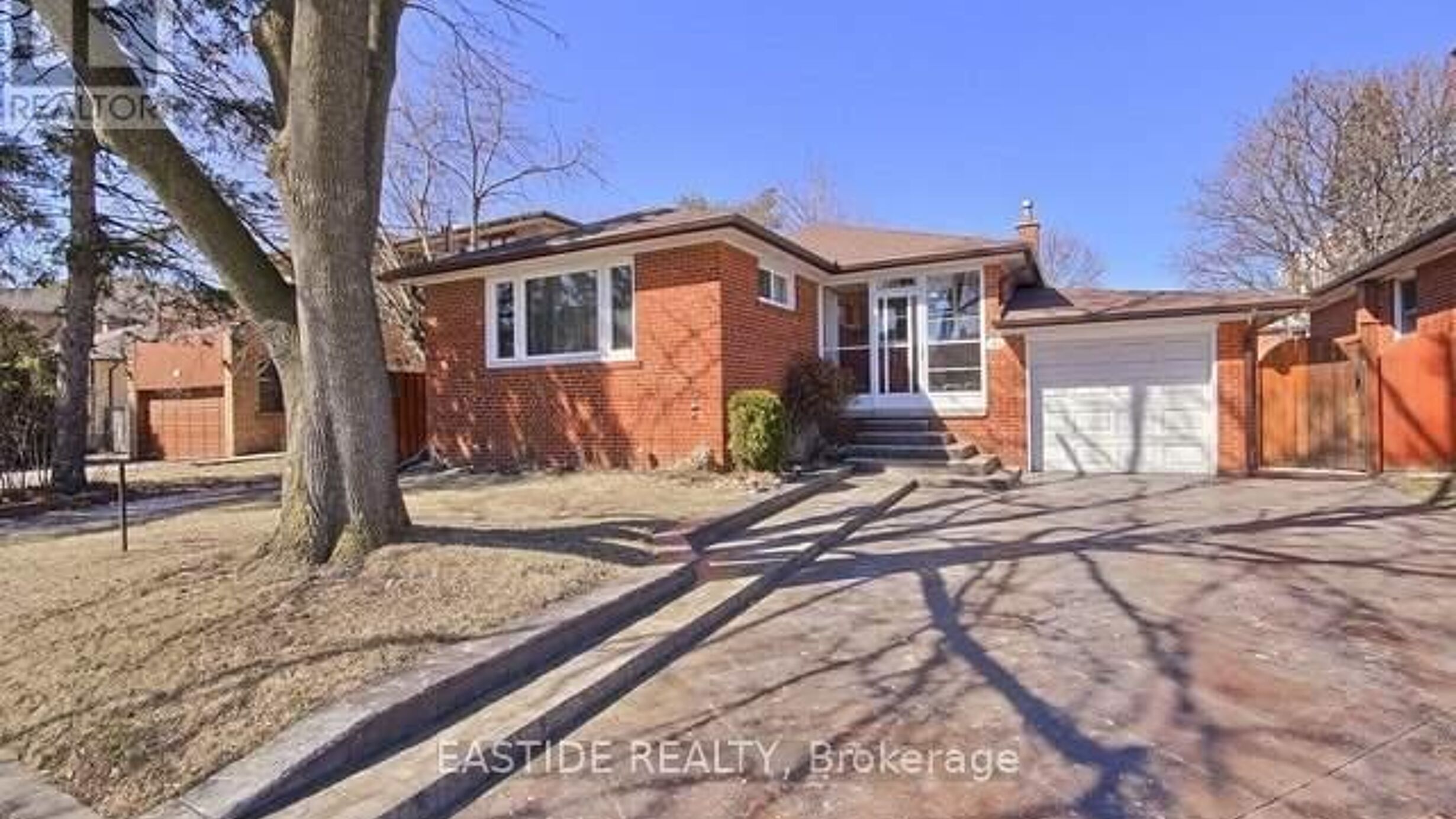 182 MOORE PARK AVENUE Image