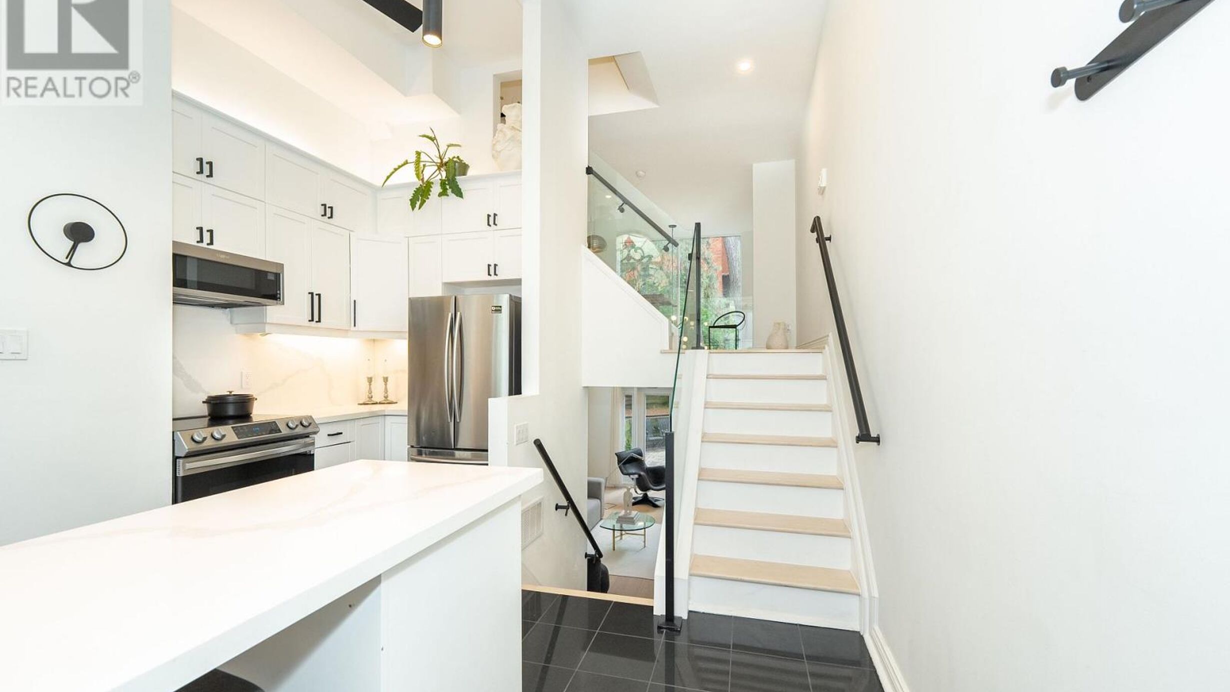 5 - 280 SHERBOURNE STREET Image