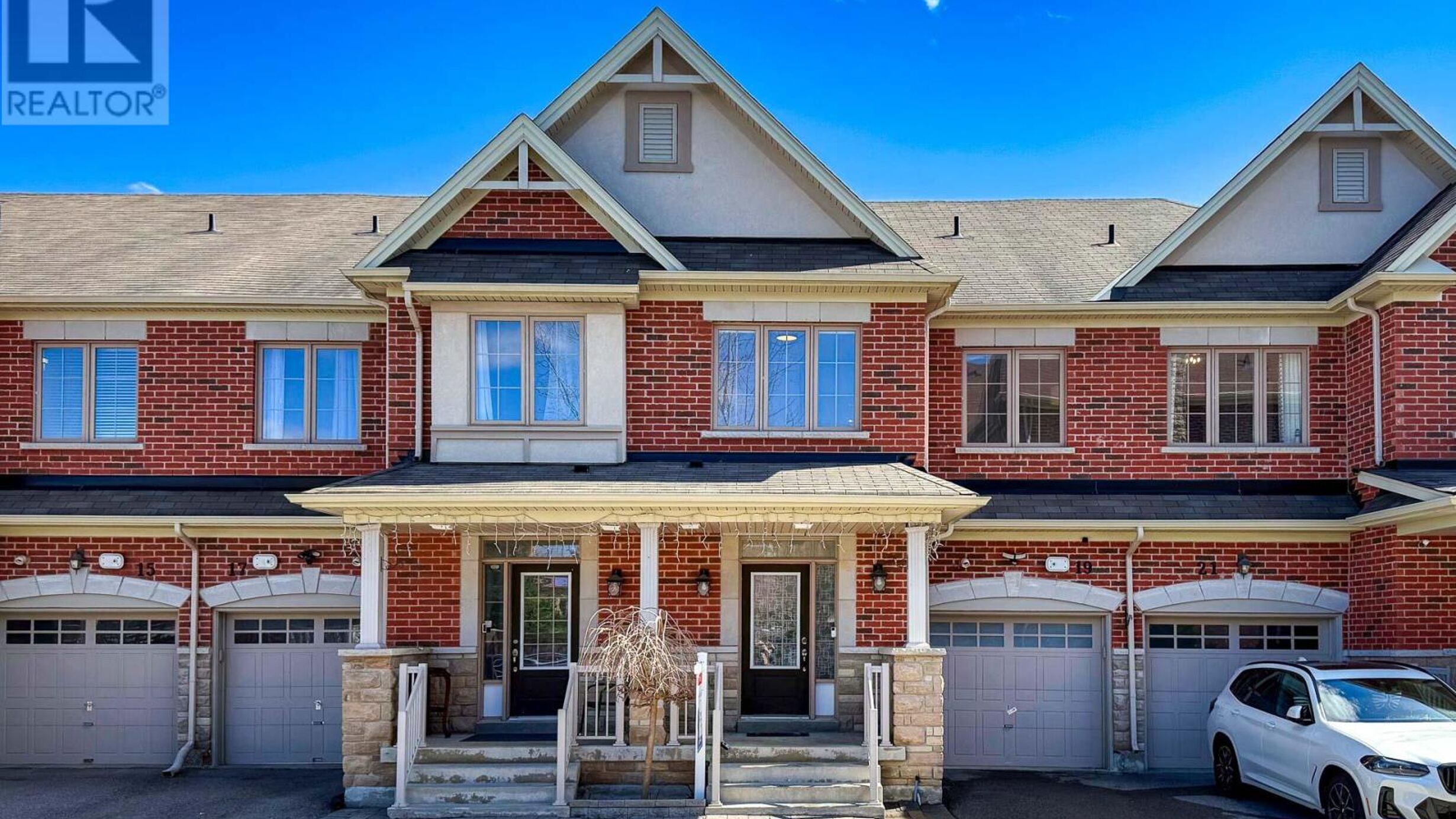 19 MAZARINE LANE Image
