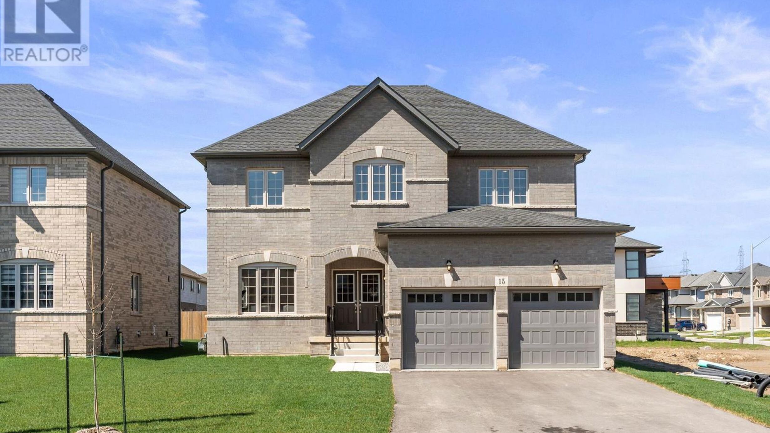15 VENTURE WAY Image