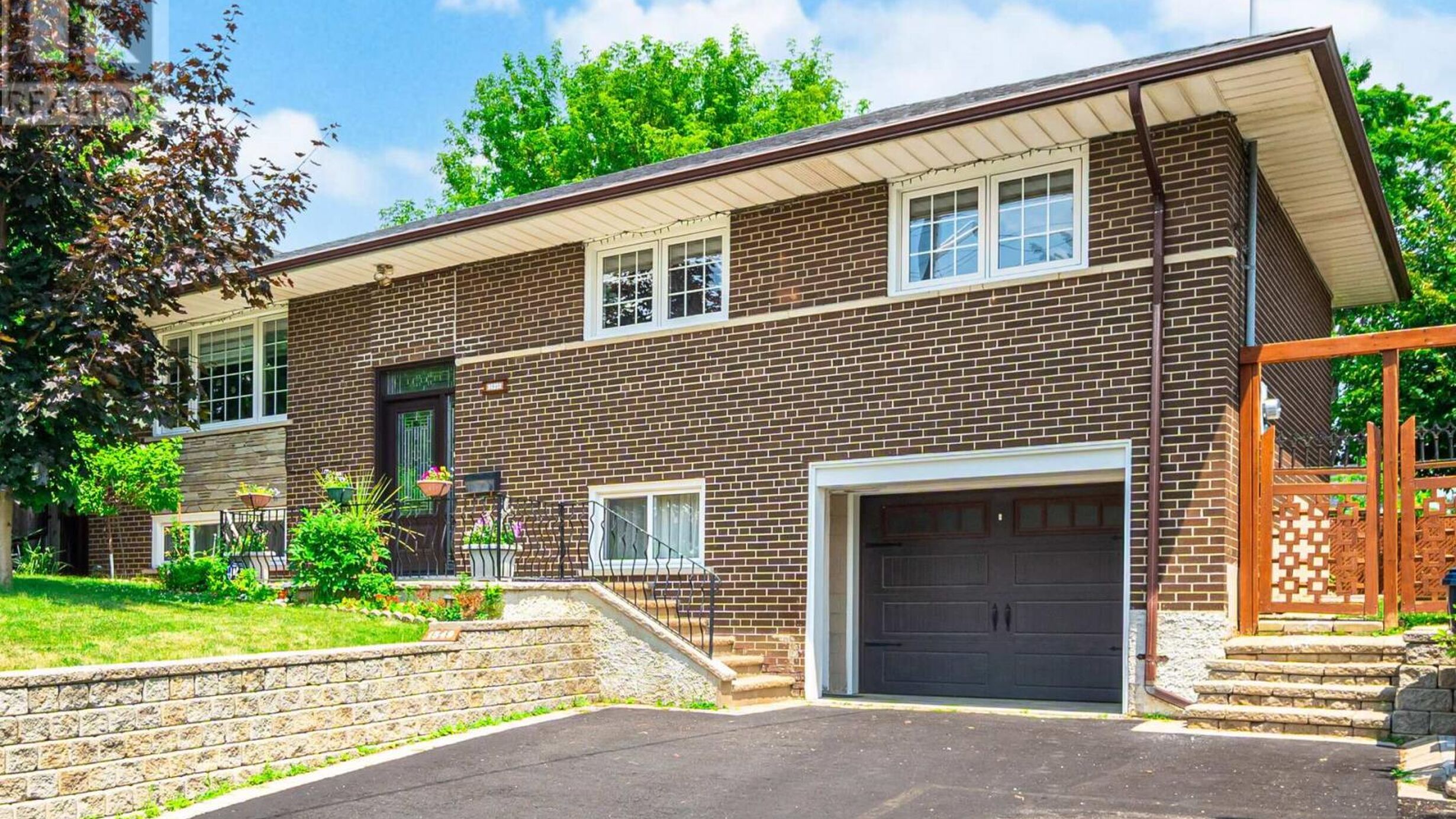 1549 ROYAL YORK ROAD Image