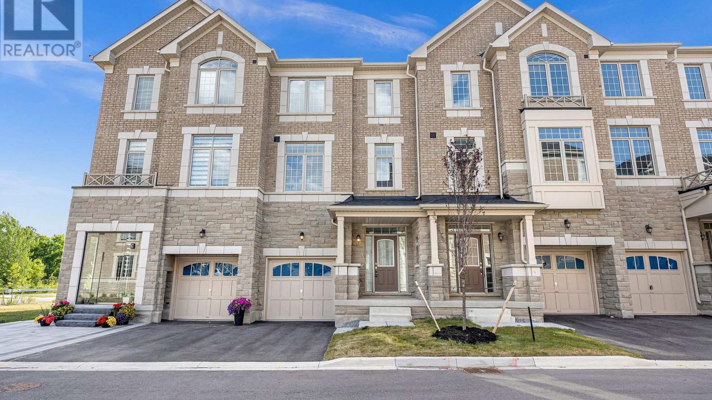 8 ANDRESS WAY Image