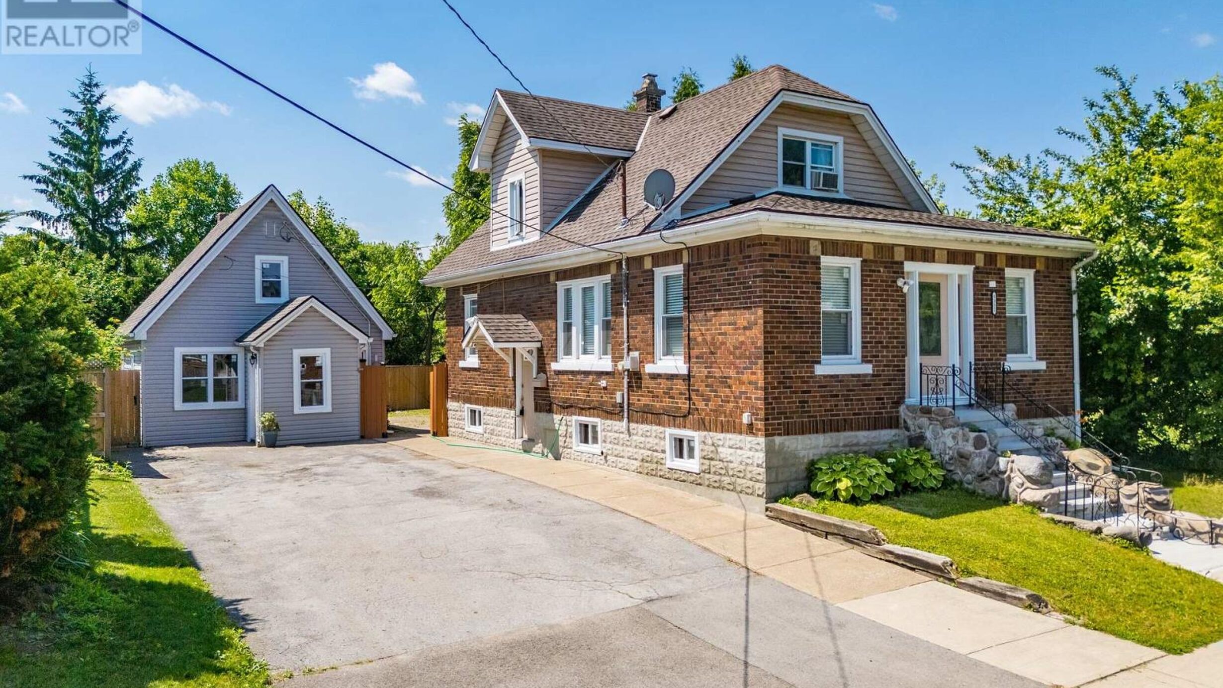 5352 STAMFORD STREET Image