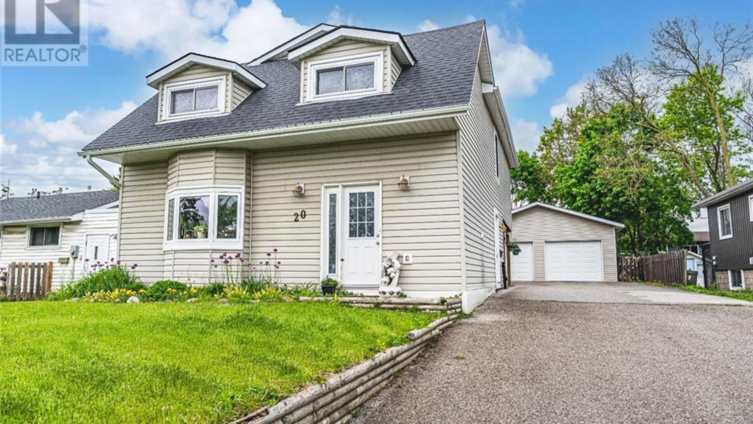 20 FERRIS Lane Image