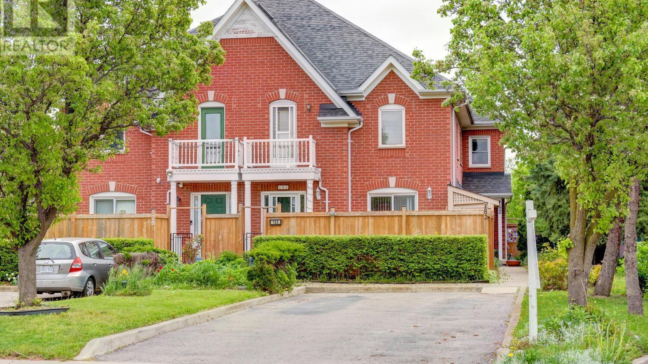 182 PRESSED BRICK DRIVE Image
