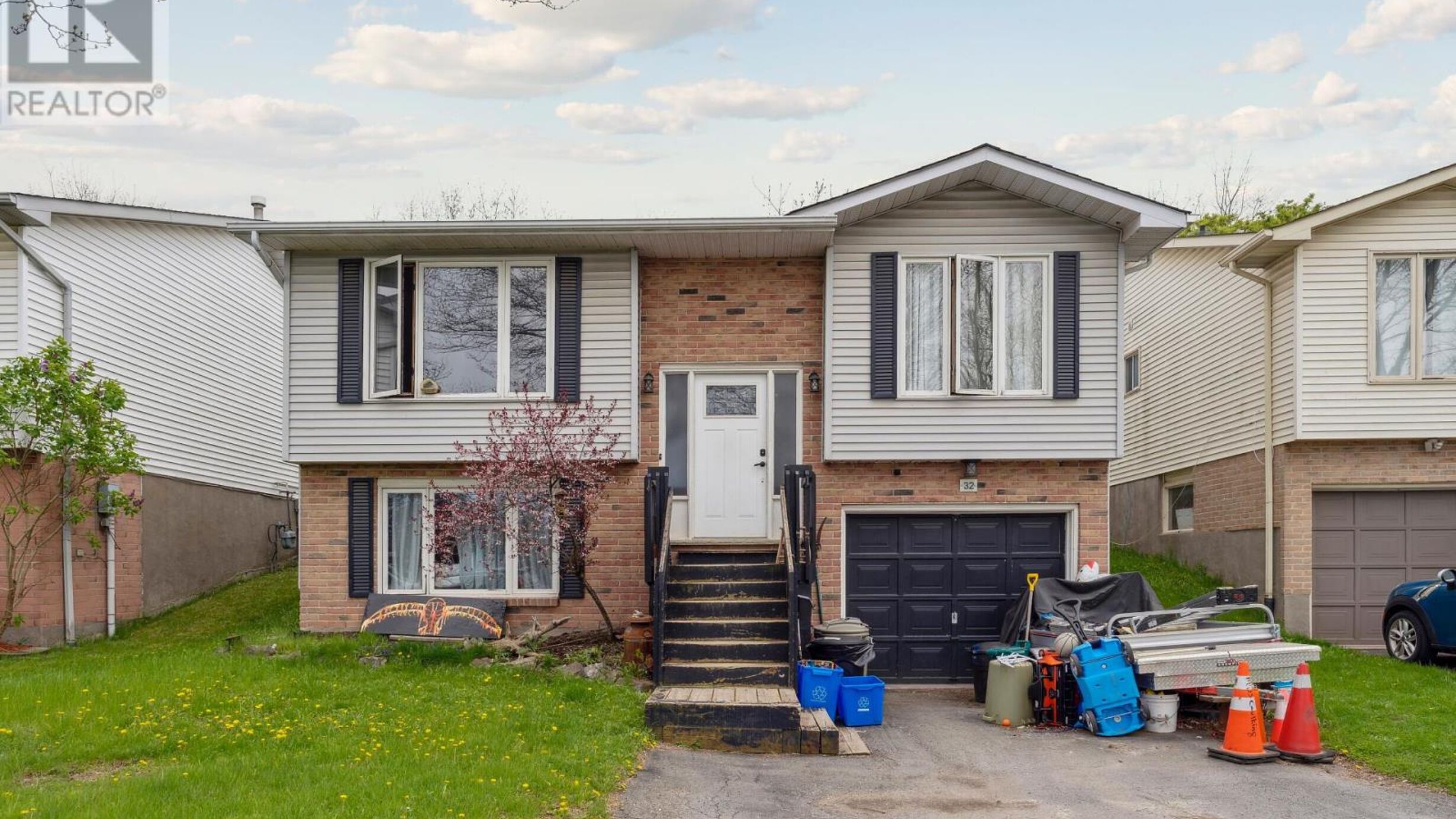 32 HEMLOCK STREET Image