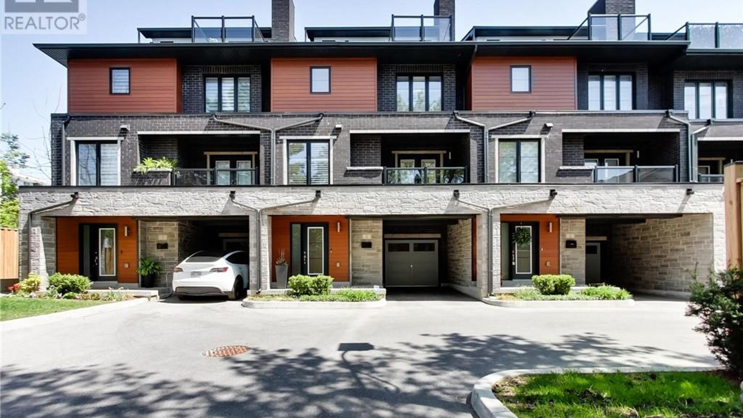2071 GHENT Avenue Unit# 2 Image