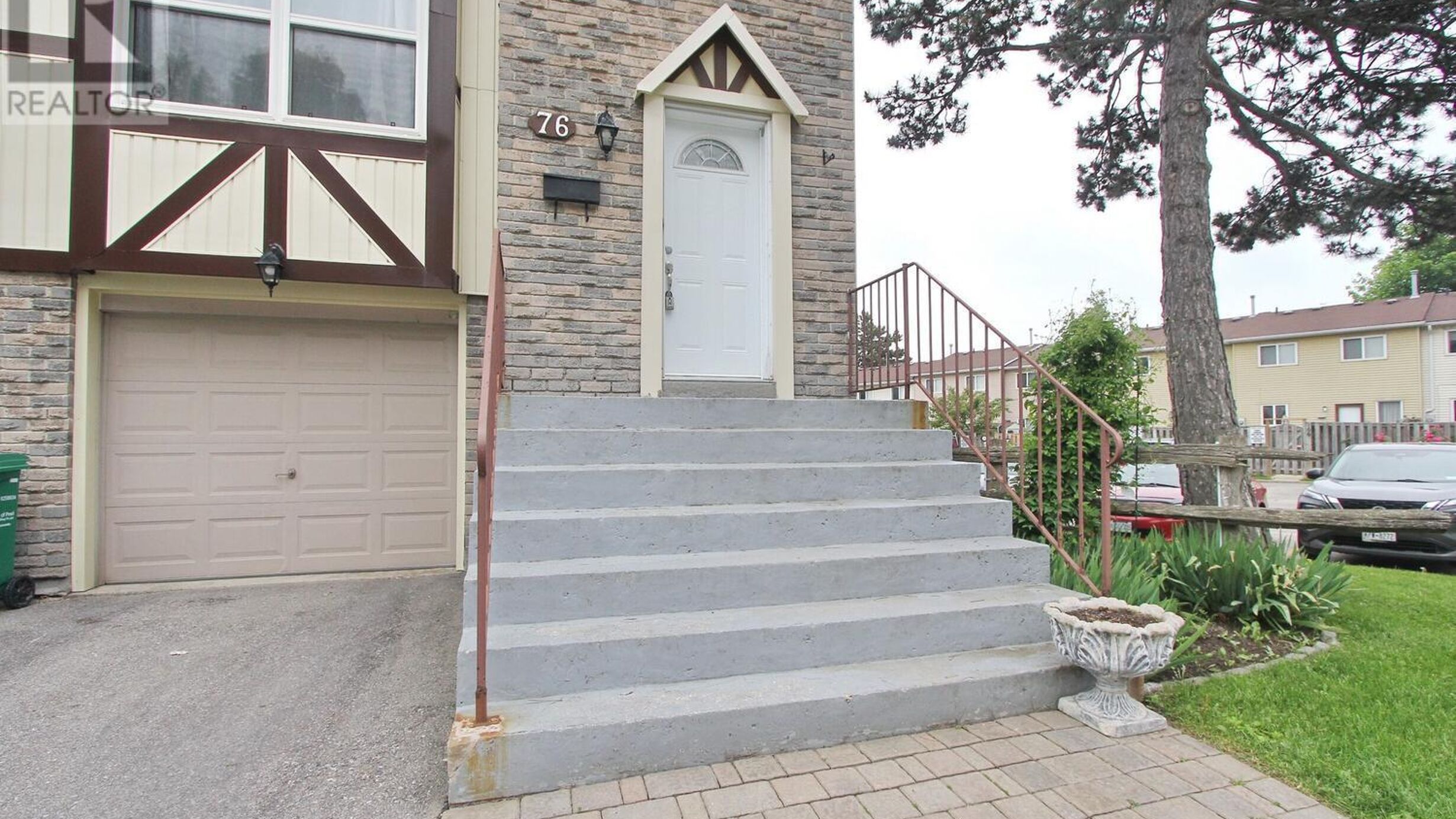 76 MORLEY CRESCENT Image