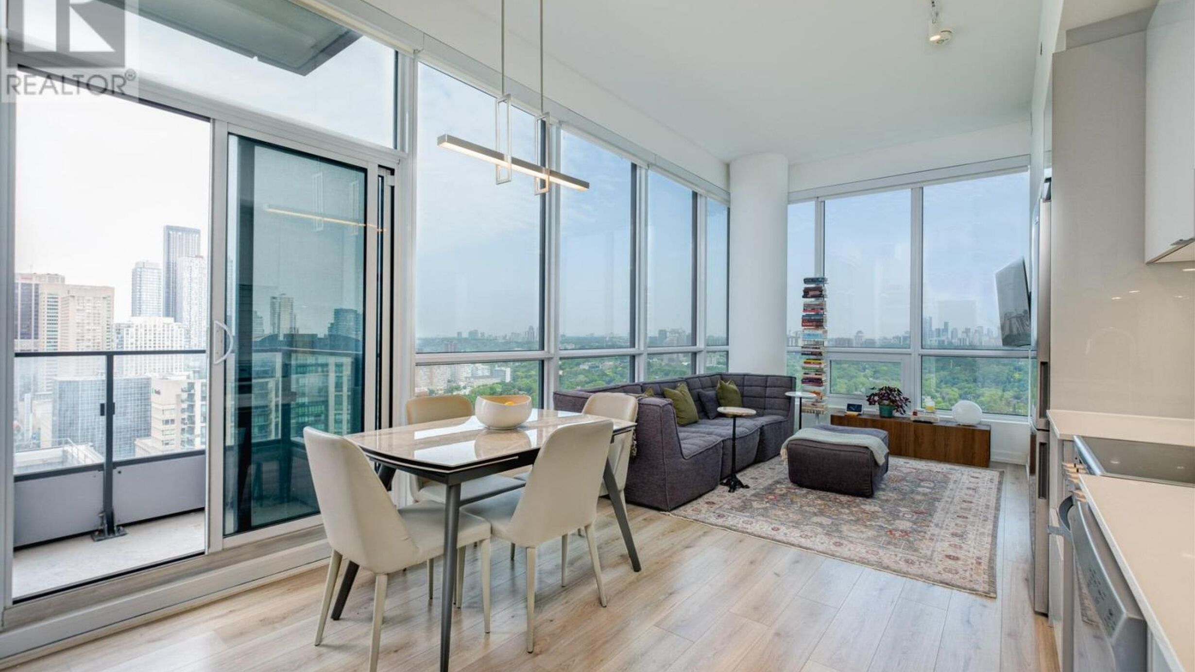 2805 - 395 BLOOR STREET E Image