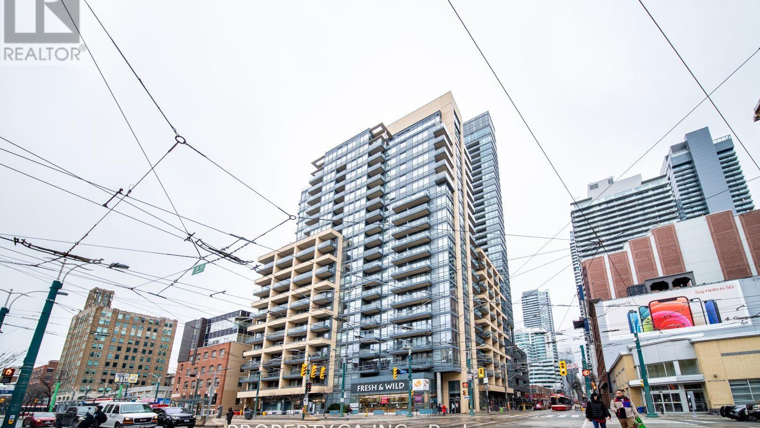 1314 - 438 KING STREET W Image