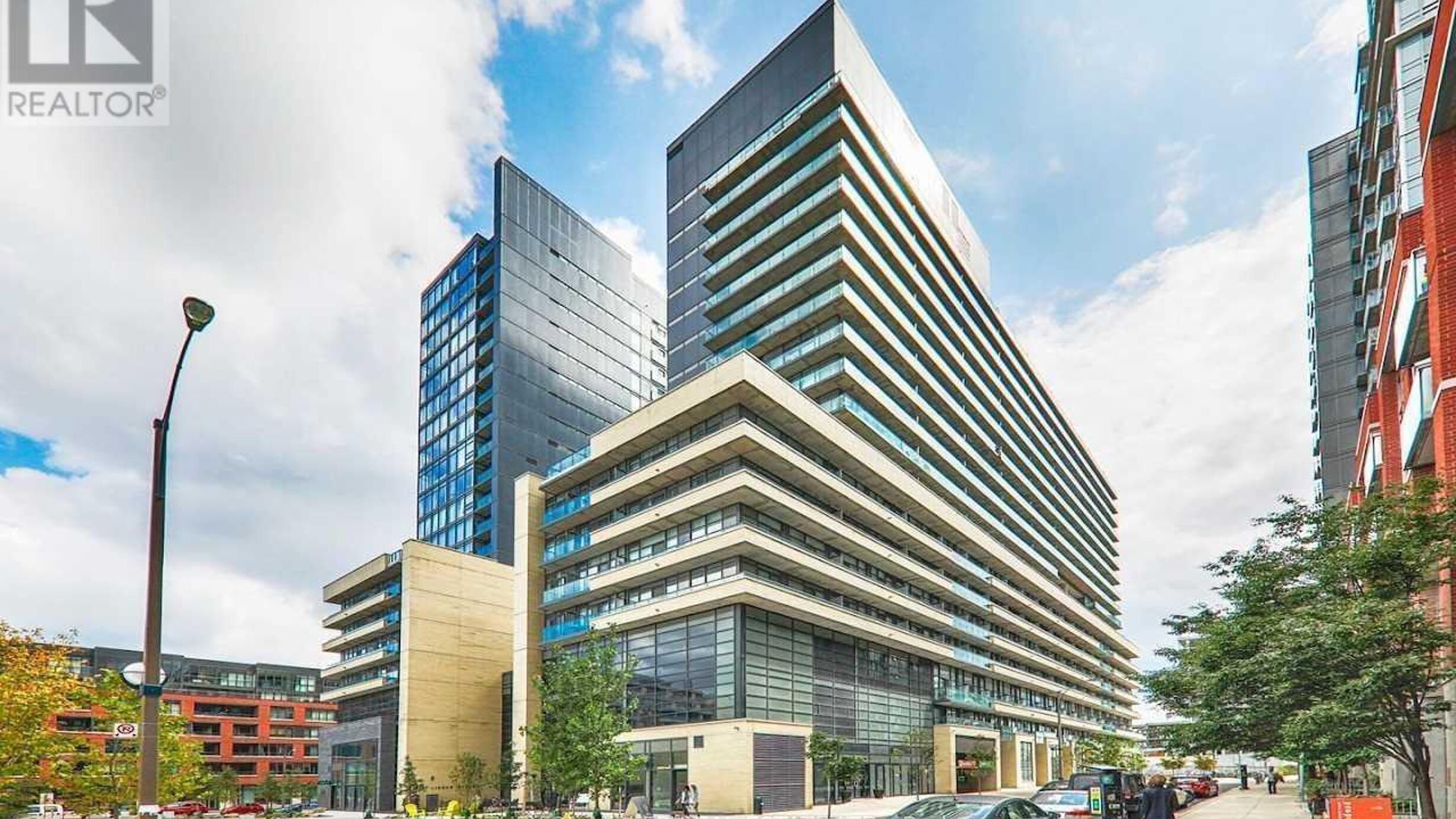 1002E - 36 LISGAR STREET Image