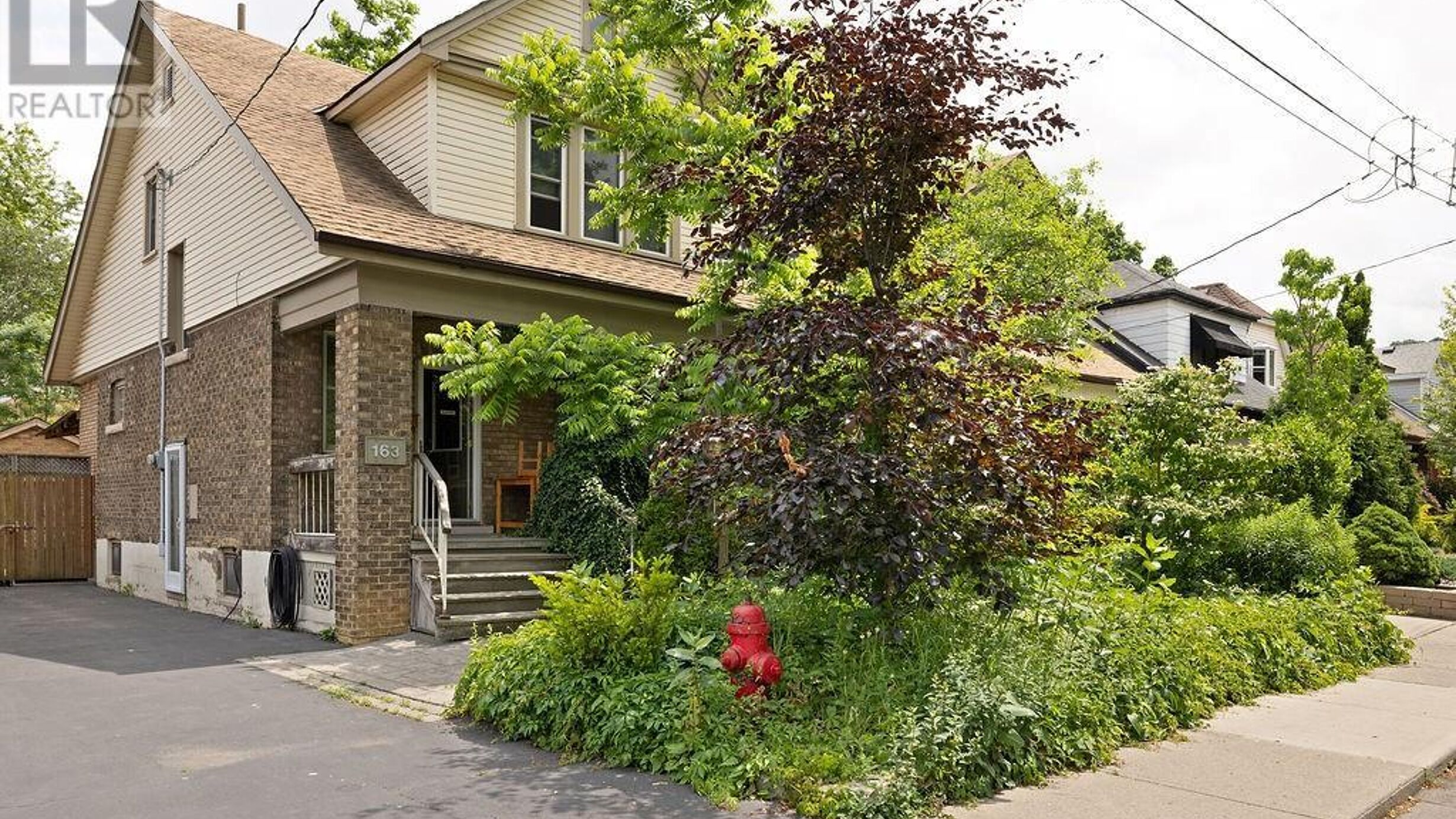 163 GROSVENOR Avenue S Image
