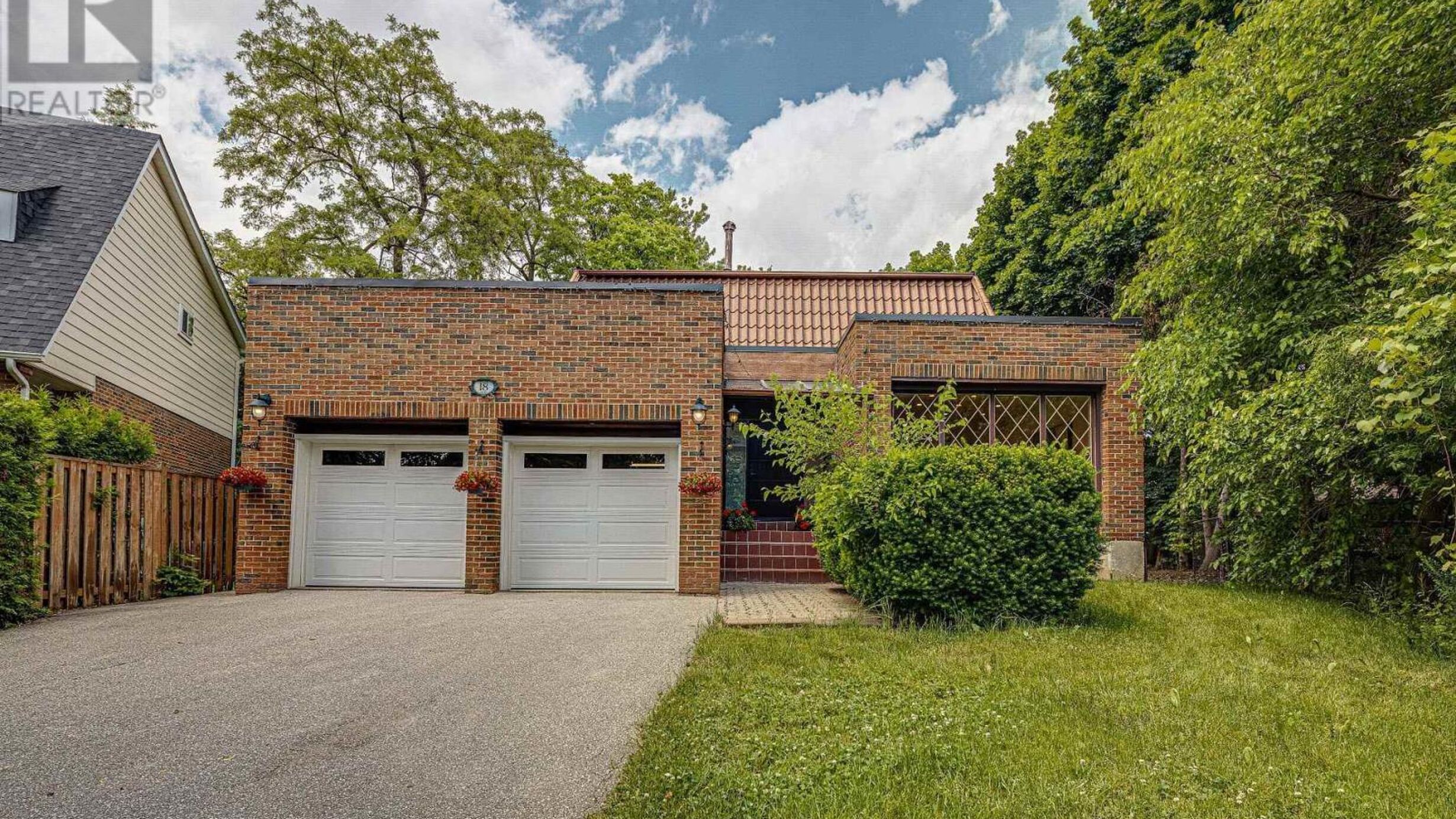 18 HESTER COURT Image