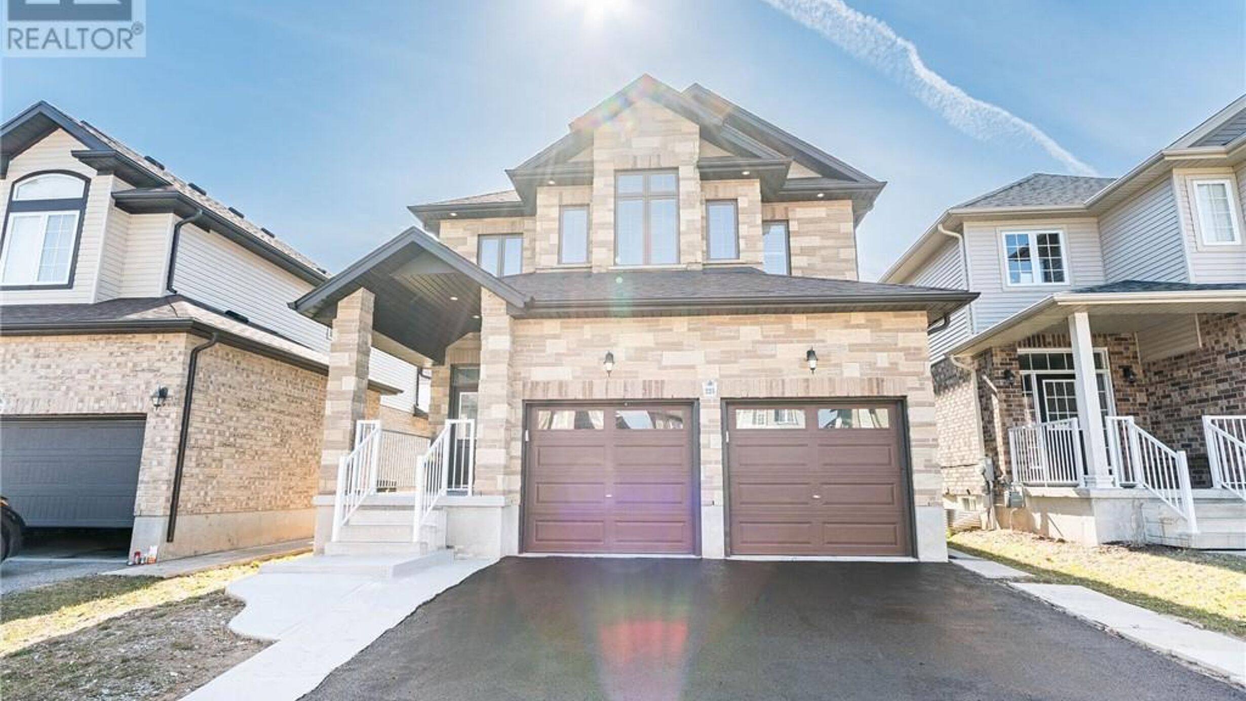 225 WATERVALE Crescent Image