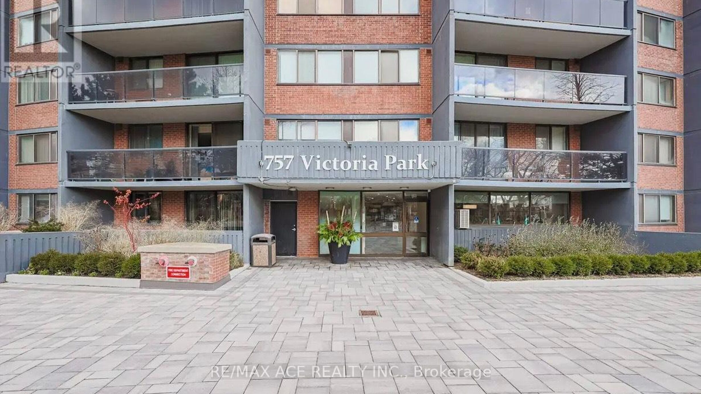 207 - 757 VICTORIA PARK AVENUE Image