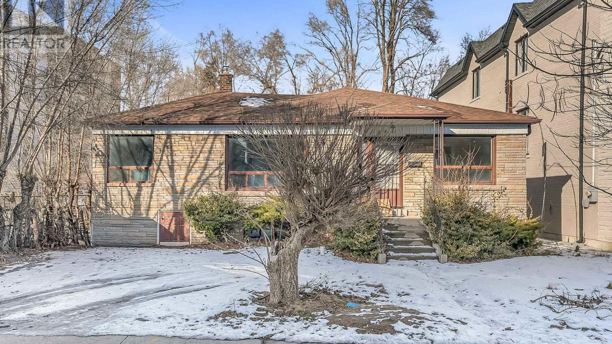 146 BANNOCKBURN AVENUE Image