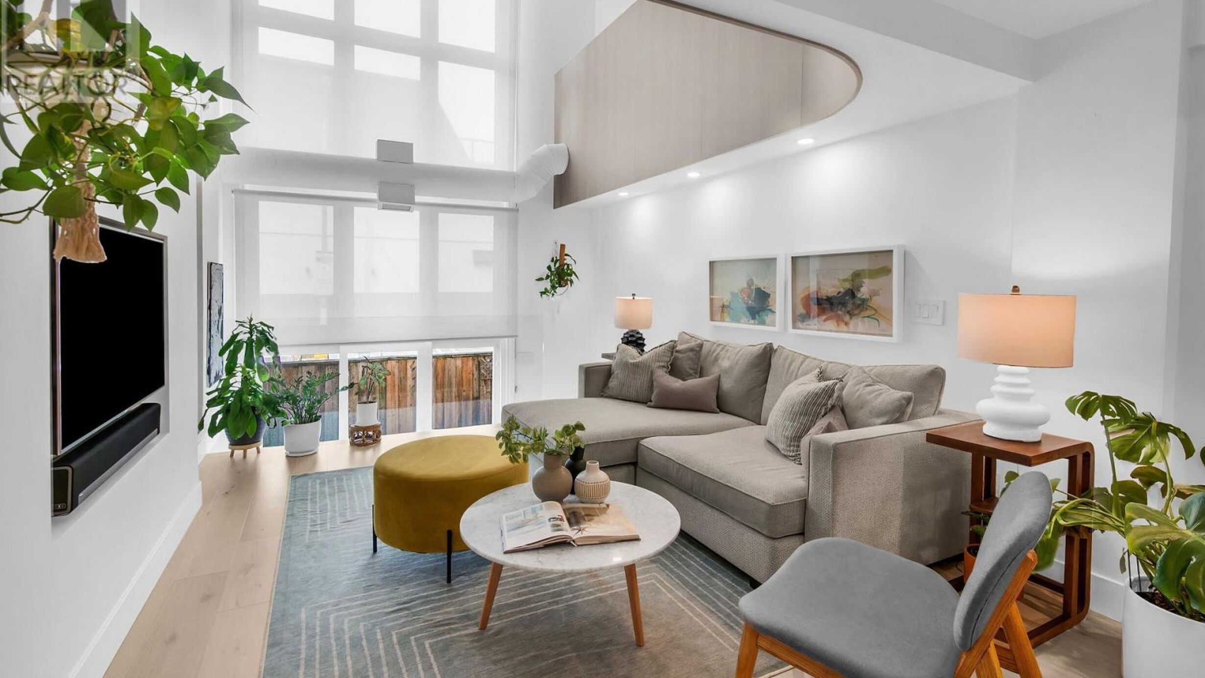 102 - 660 PAPE AVENUE Image