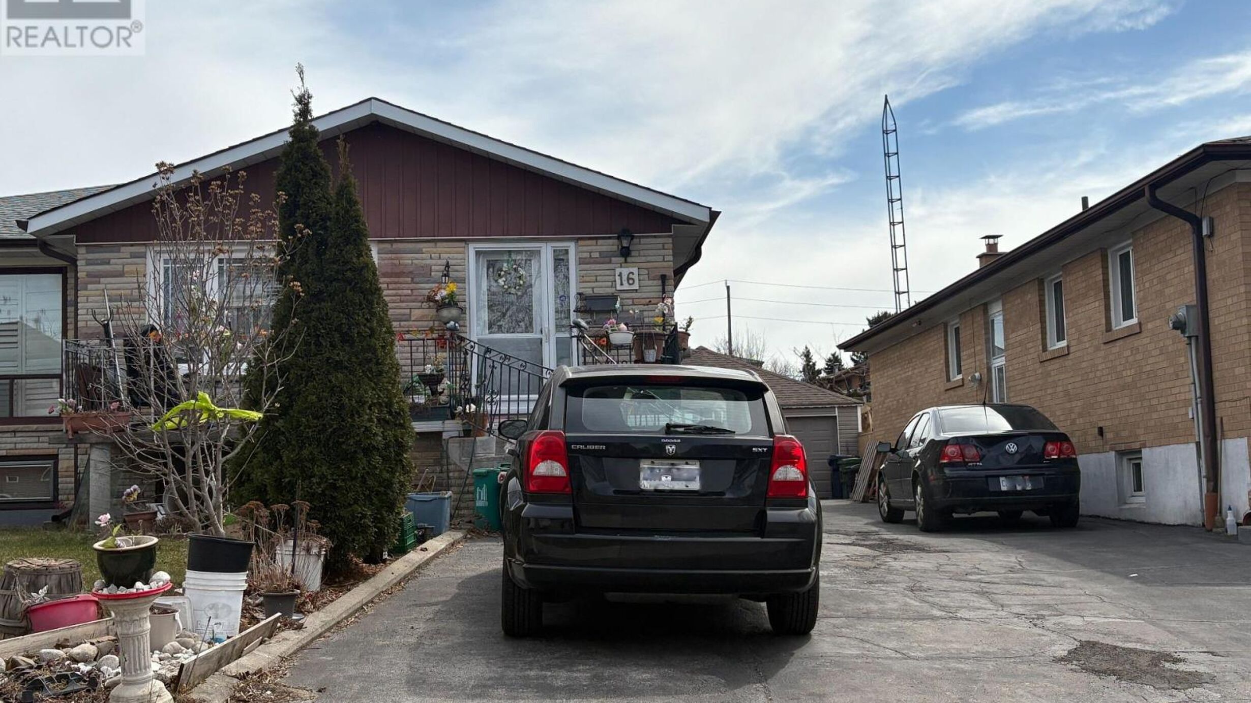 16 DELLBROOK CRESCENT Image
