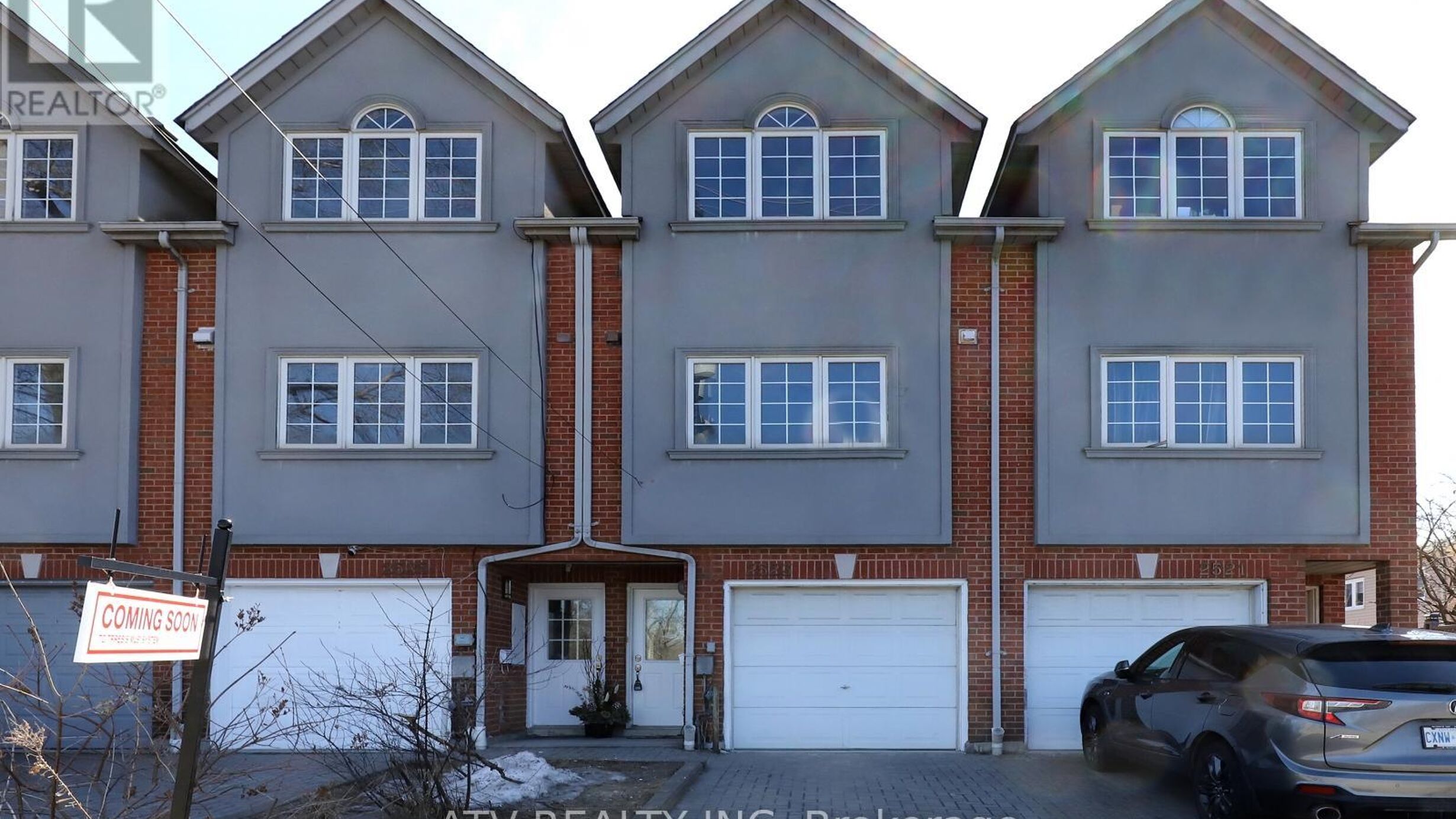 2523 GERRARD STREET E Image