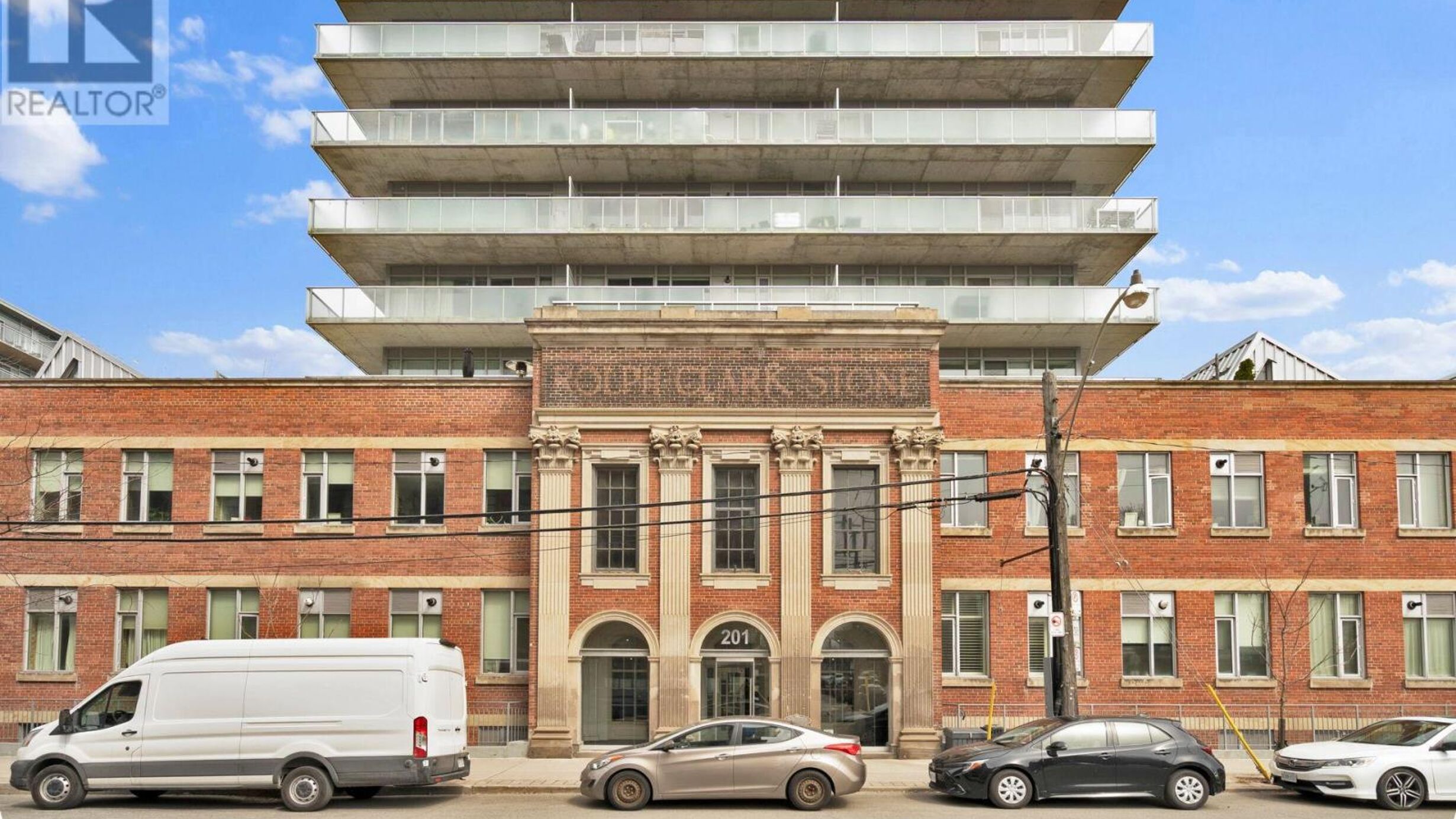 128 - 201 CARLAW AVENUE Image