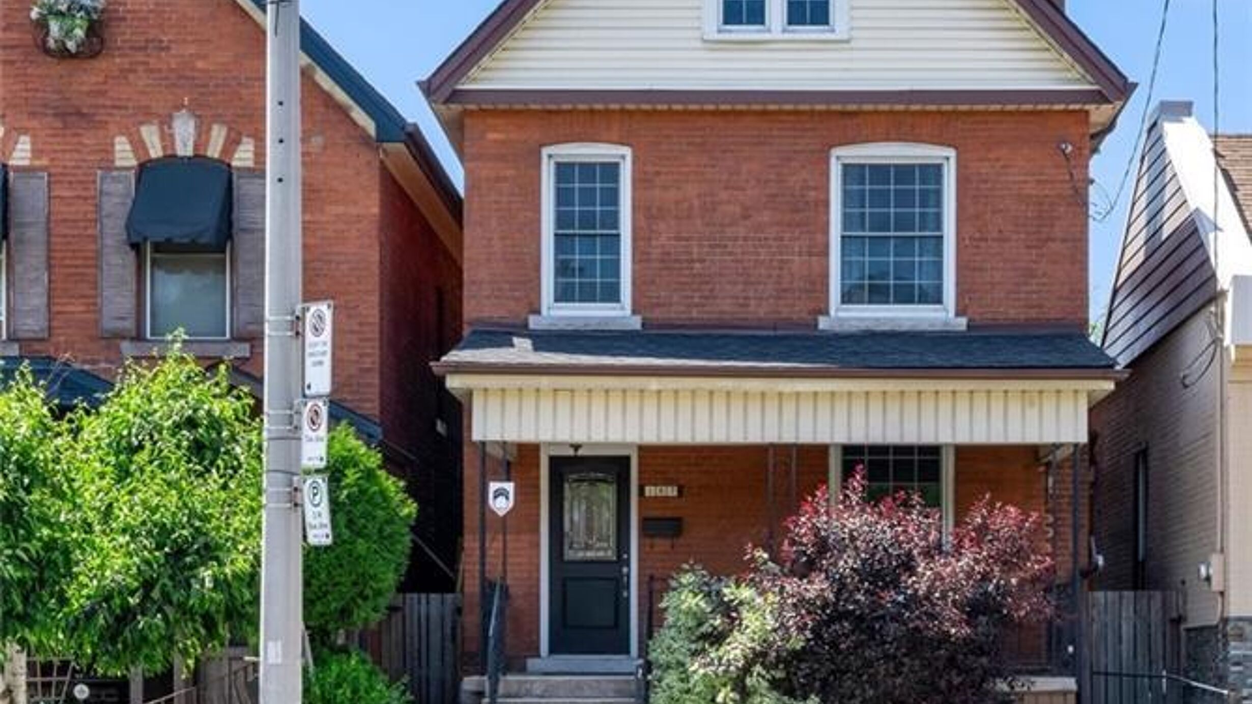 187 VICTORIA Street N Image