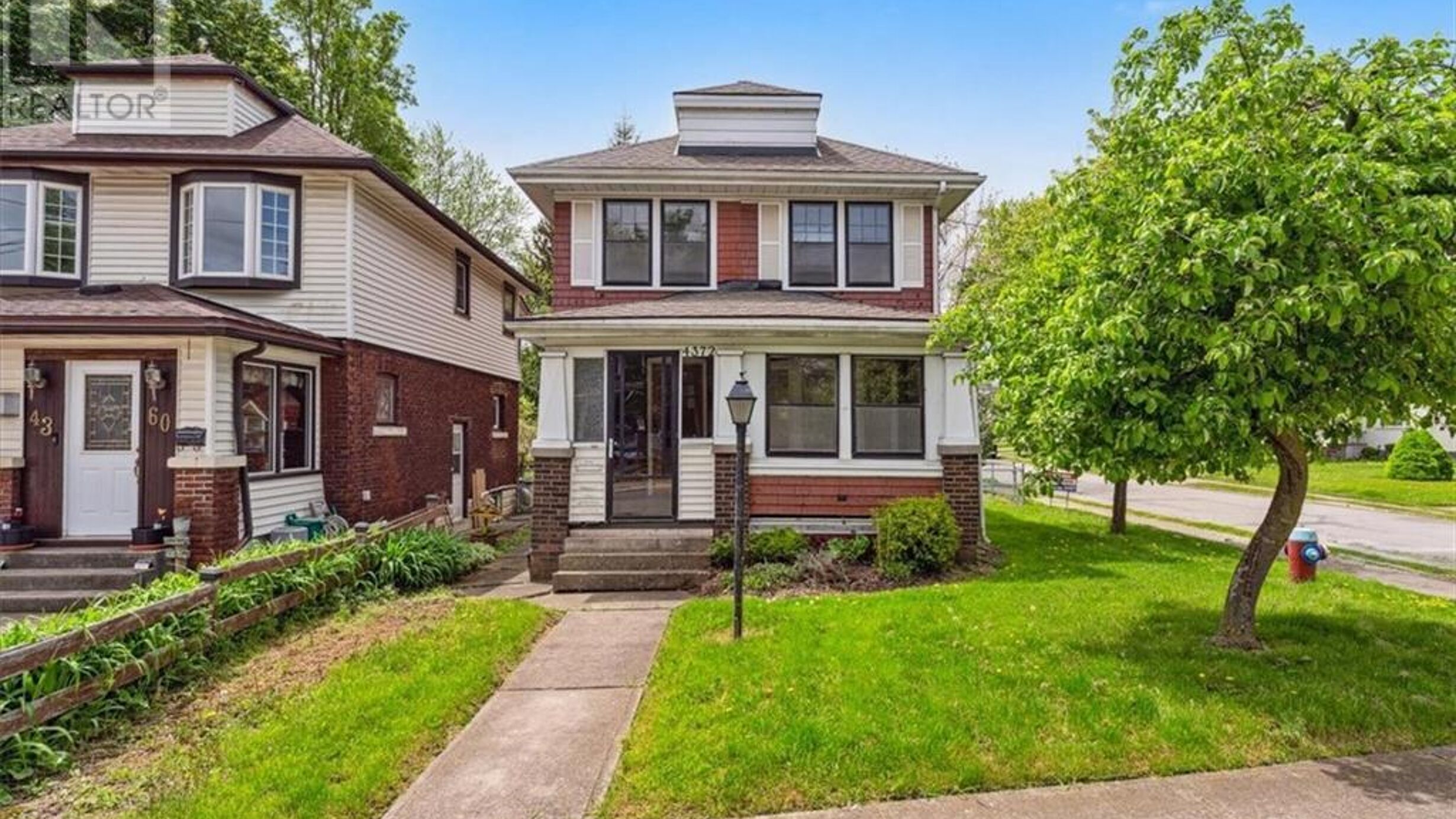 4372 SENECA Street Image