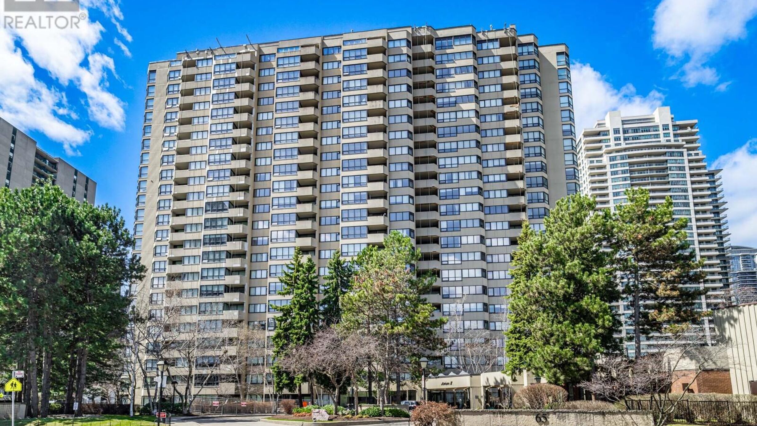 608 - 65 SPRING GARDEN AVENUE Image