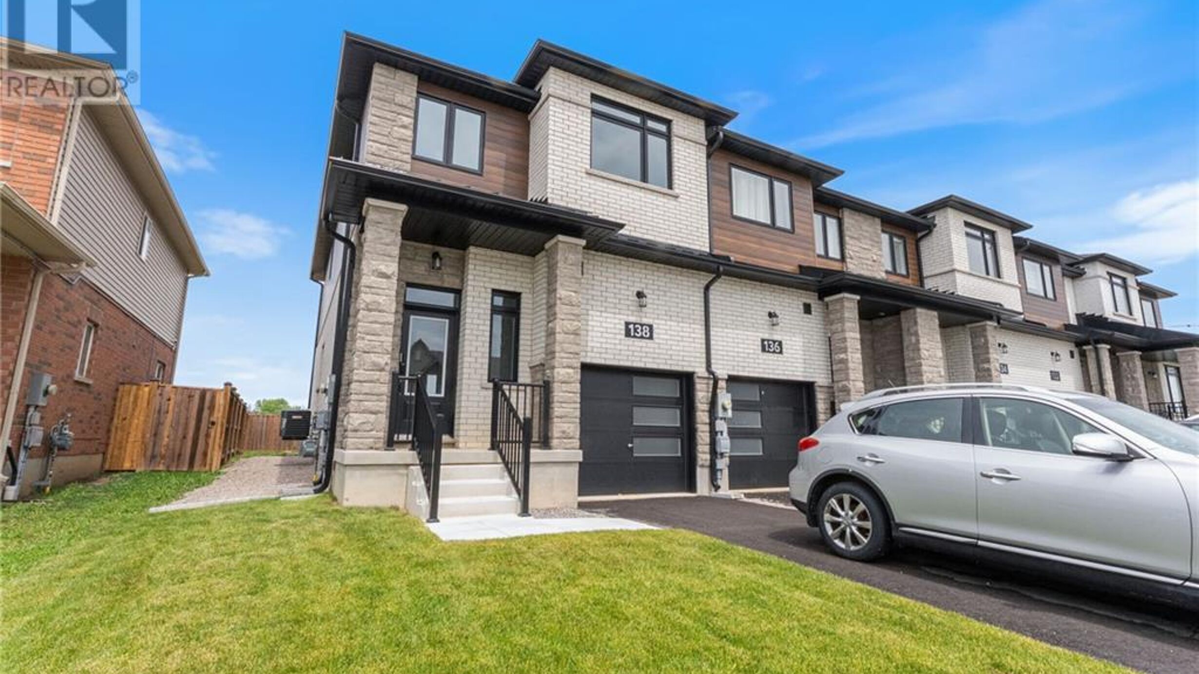 138 LORMONT Boulevard Image