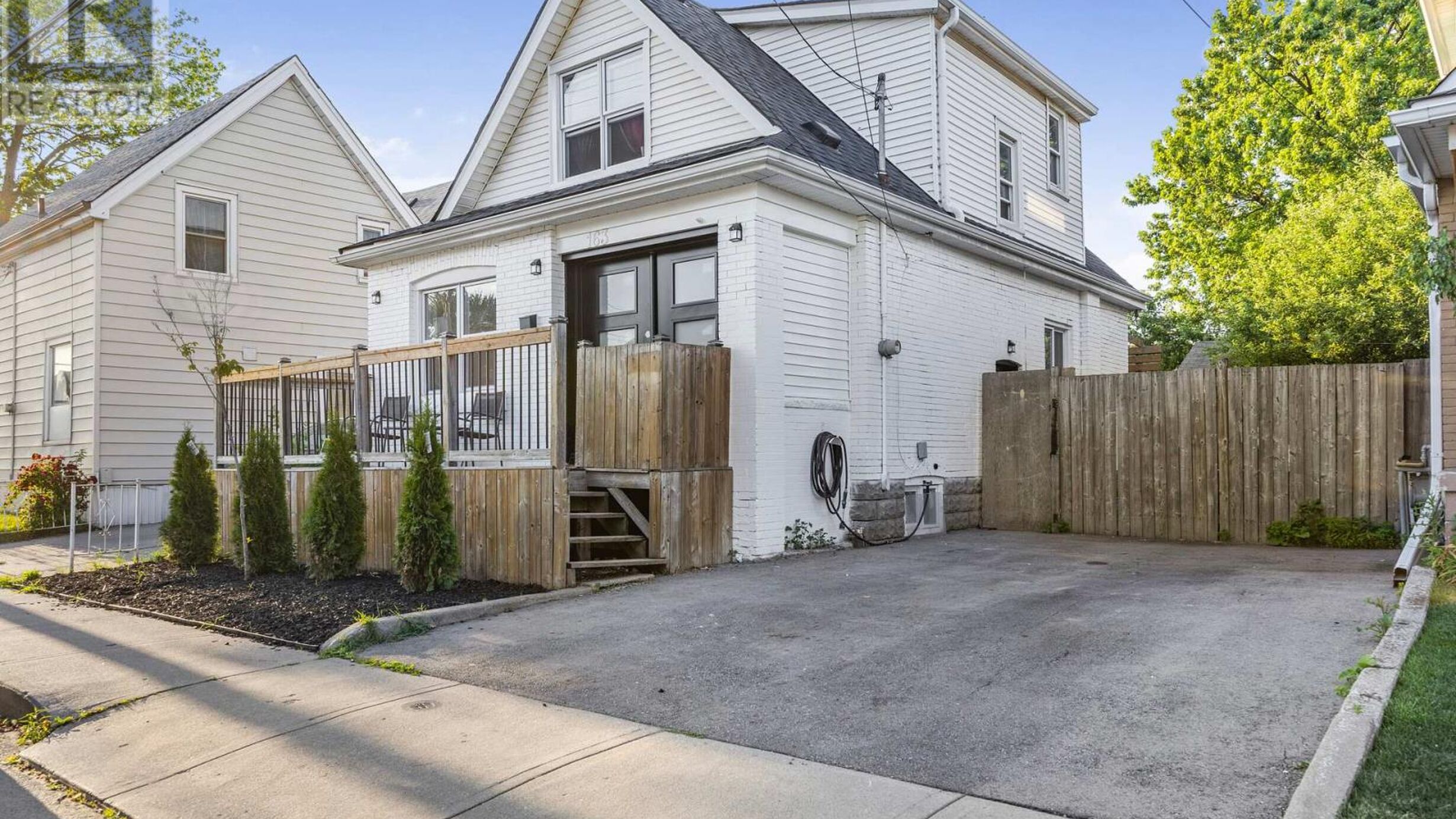 163 BRITANNIA AVENUE Image