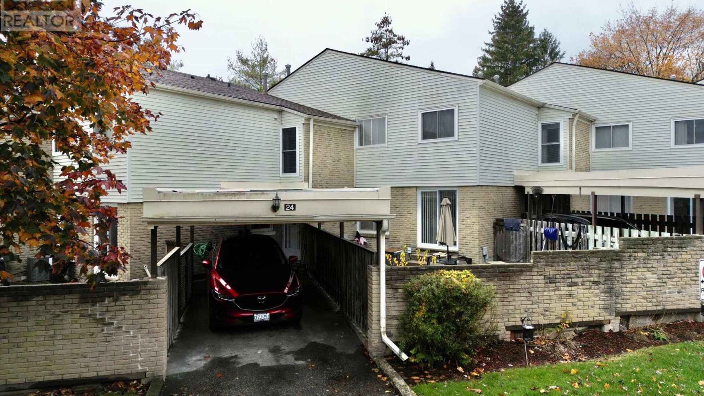 24 - 415 MORGAN AVENUE Image